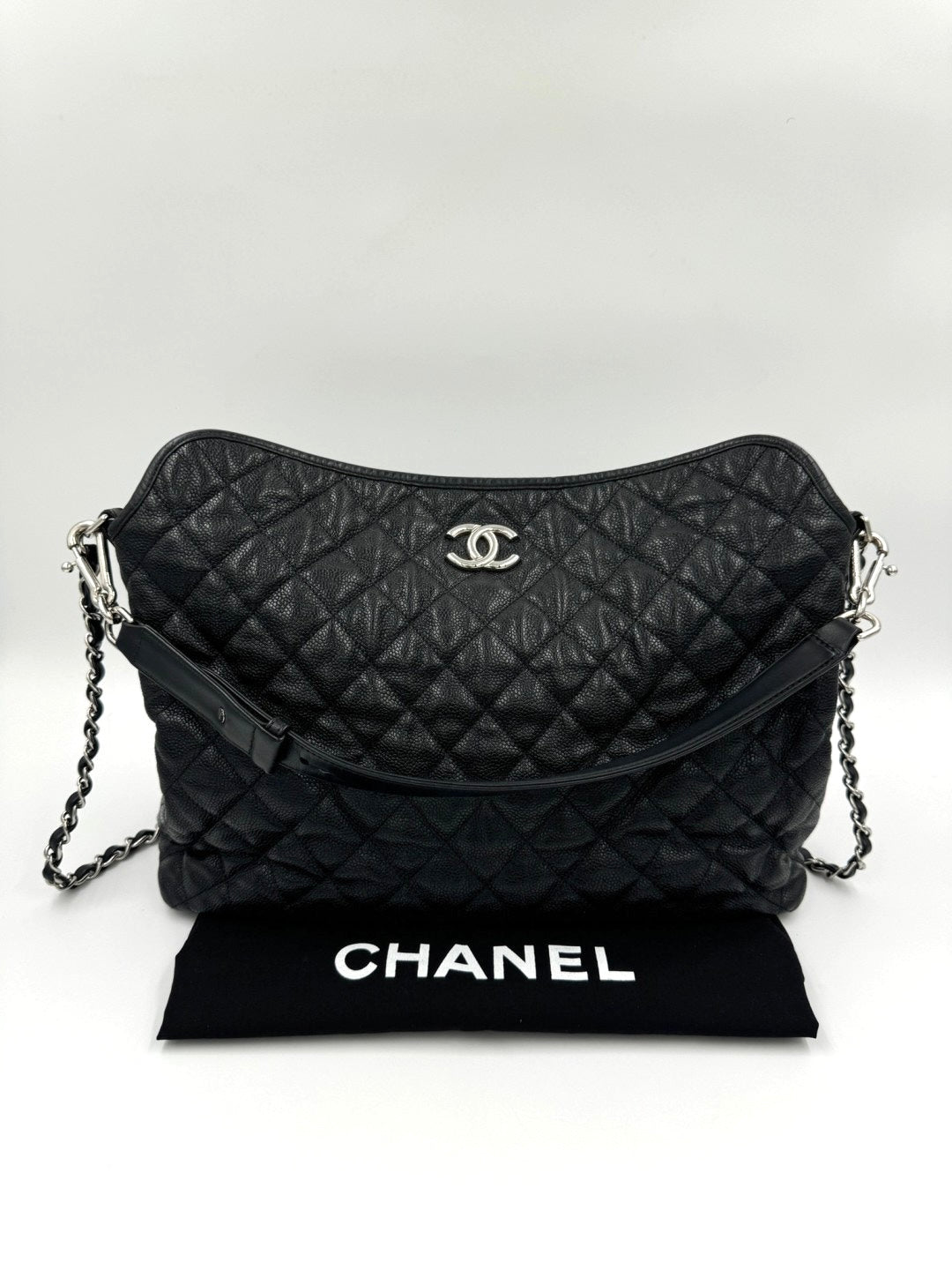 Chanel hobo 機場包 MM  black 黑色 / Rank A 24072113