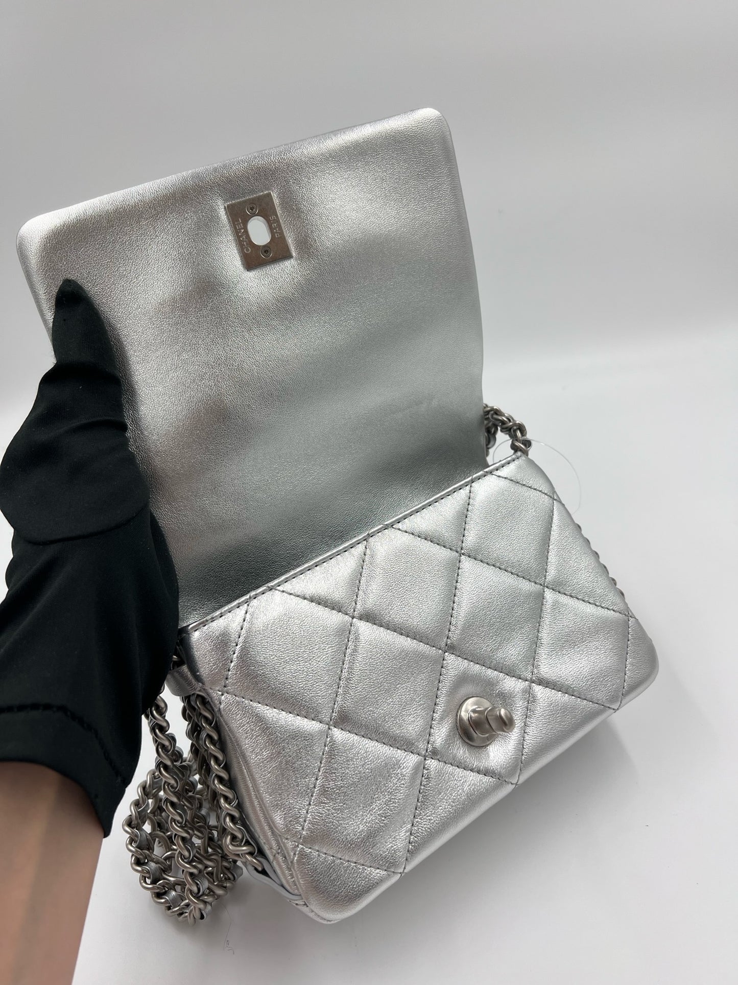 Chanel 22P 多鏈條方胖 / Rank SA
