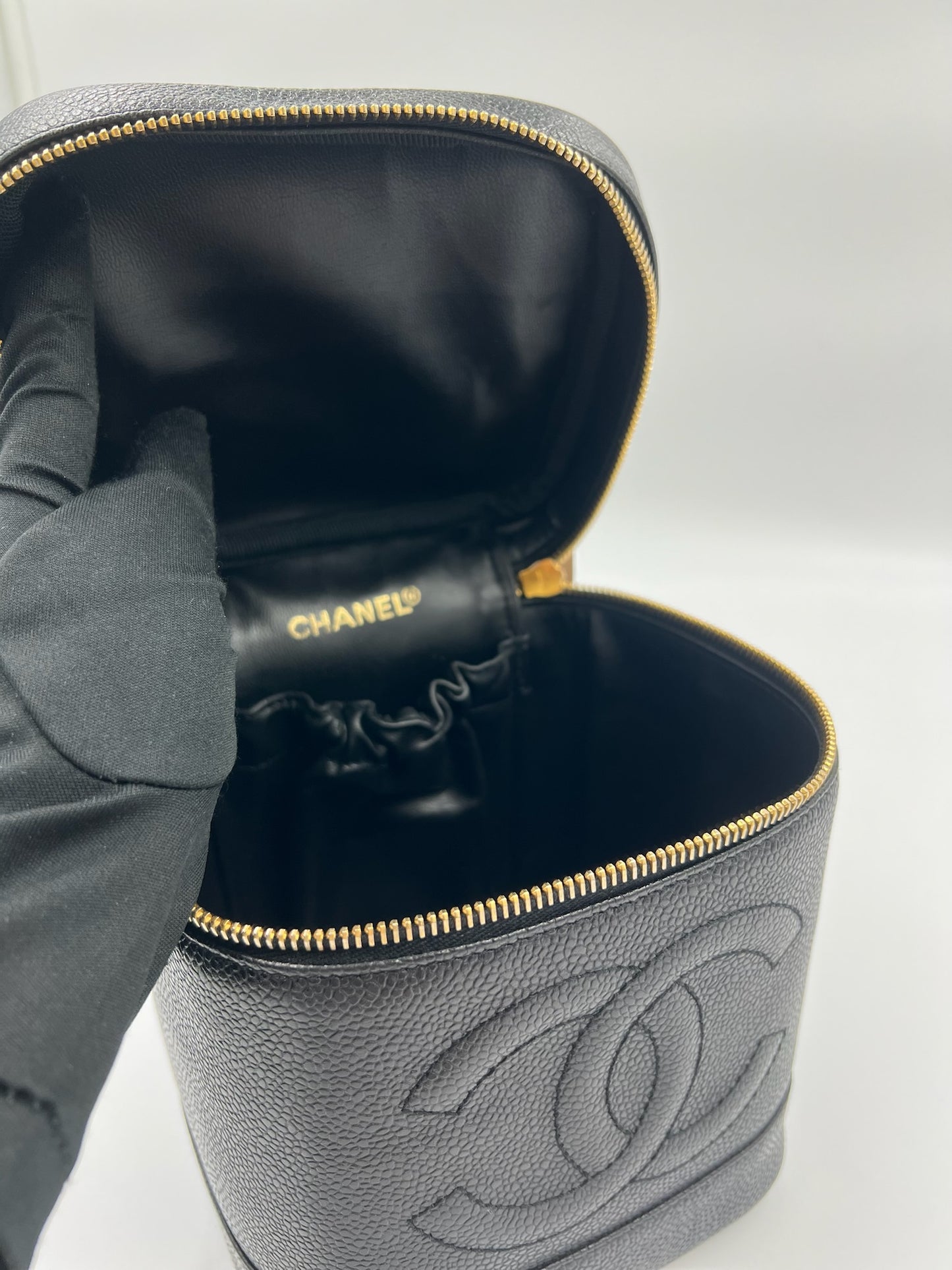 Chanel 黑色化妝包 / Rank SA