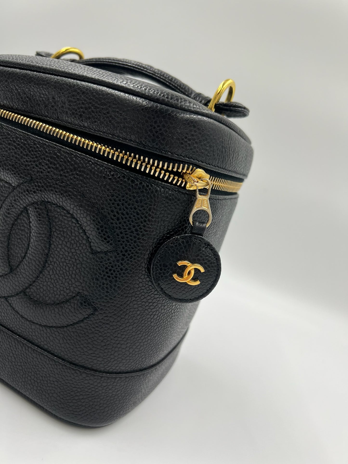 Chanel 黑色化妝包 / Rank SA