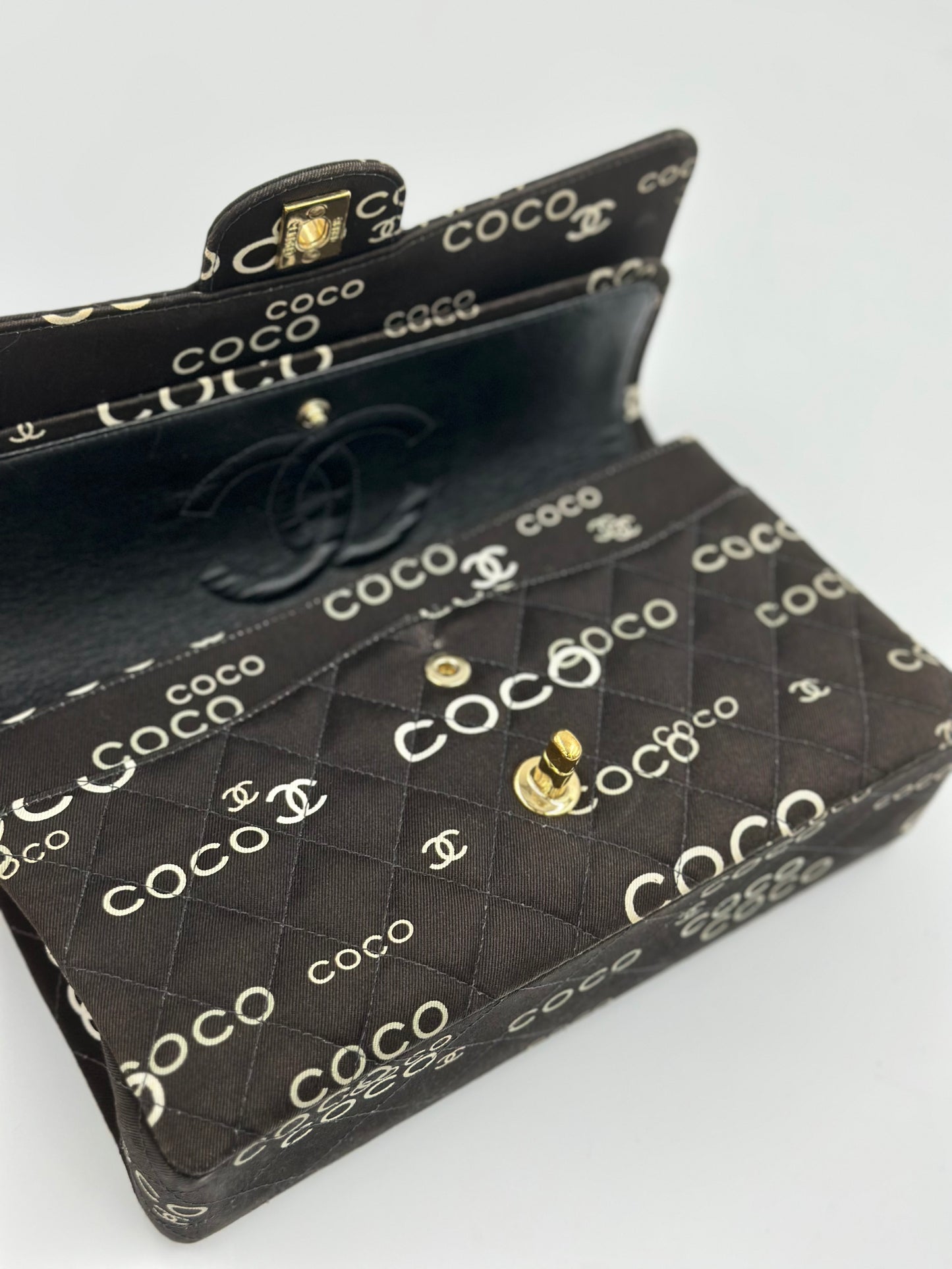 Chanel logo CF 25 / Rank A