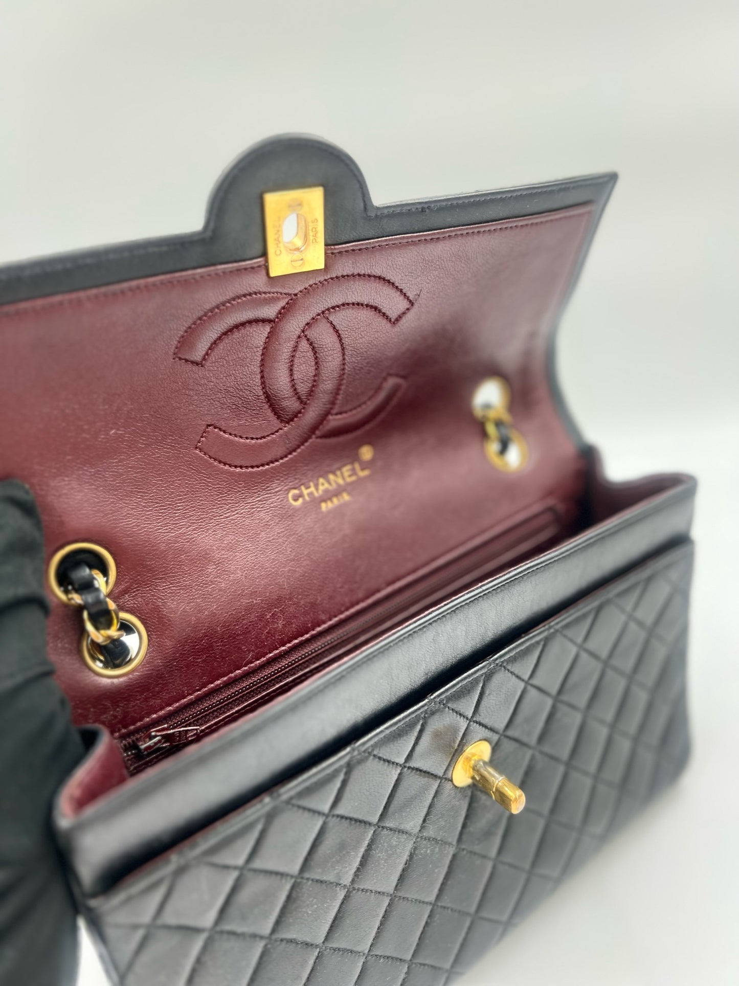 Chanel 圓書包釦CF / Rank SA