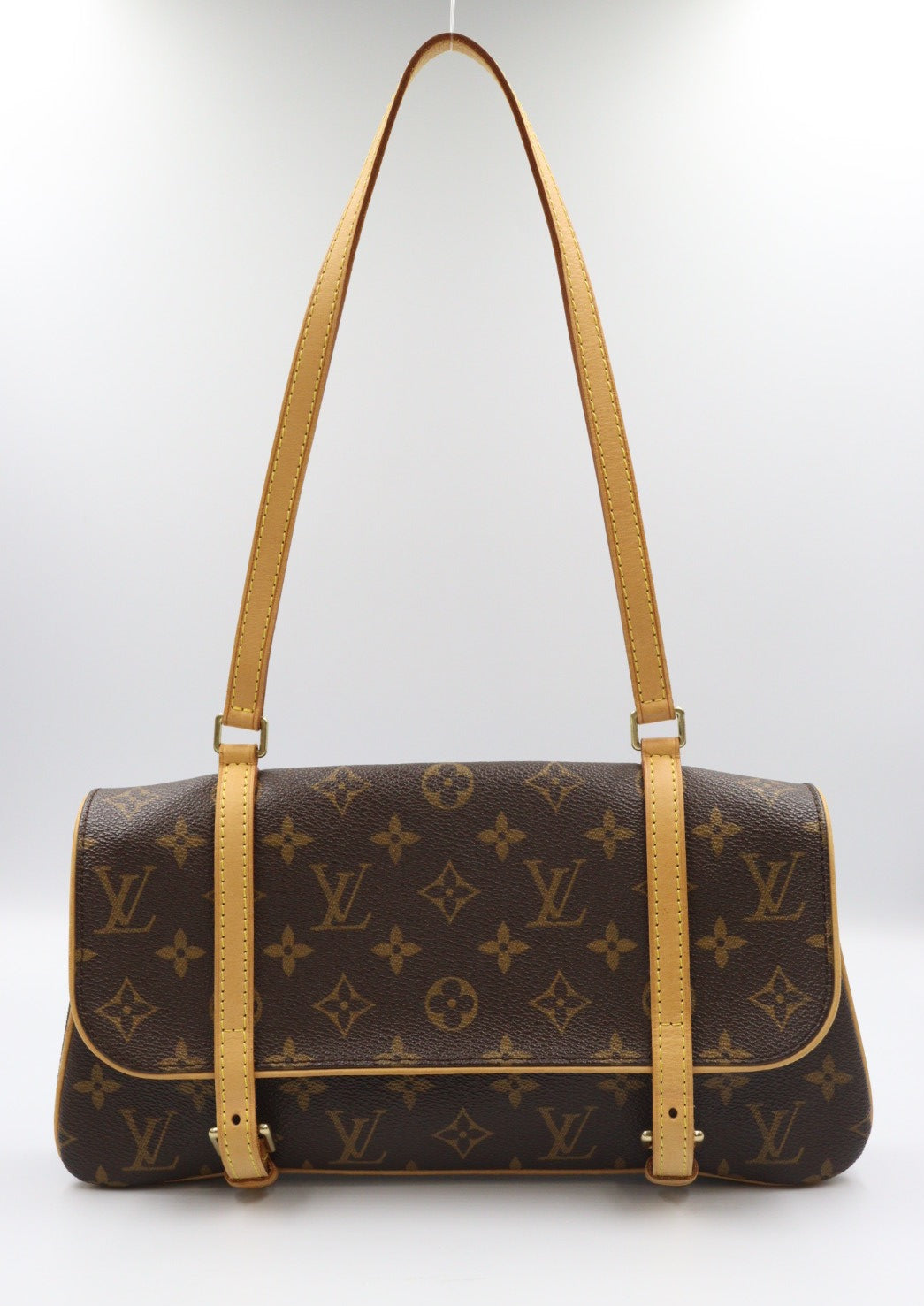 Louis Vuitton  shoulder bag / Rank SA