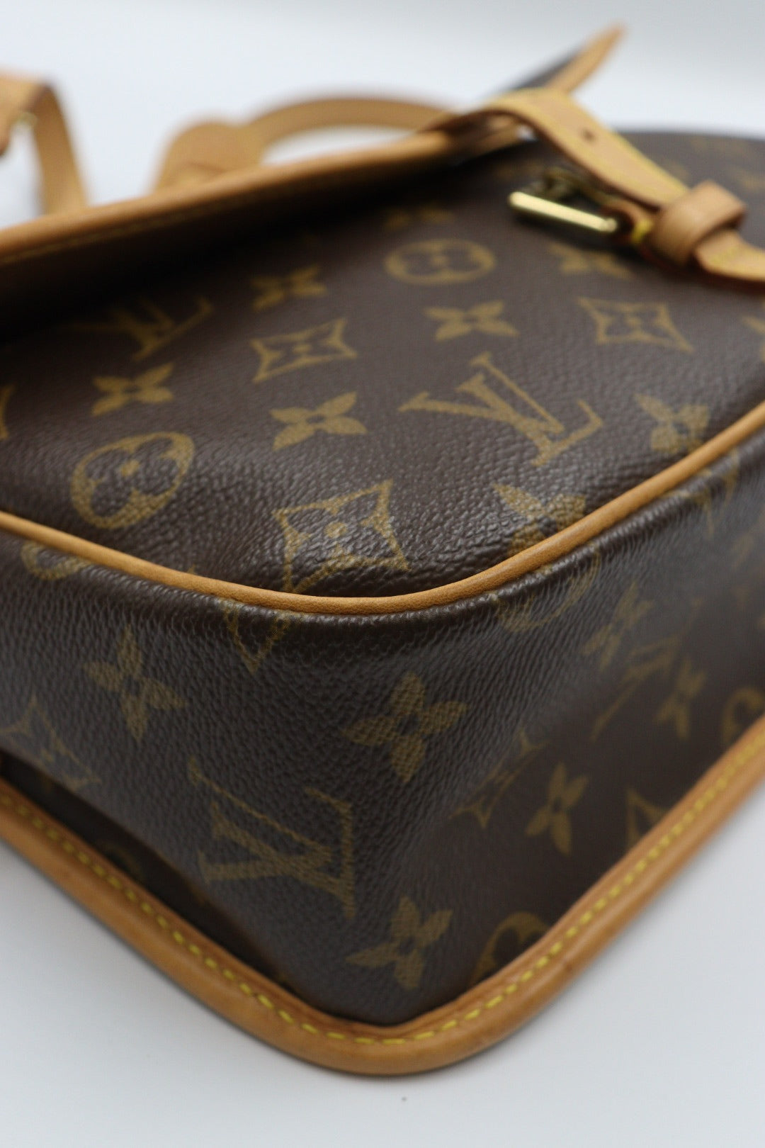 Louis Vuitton   老花法棍郵差包 / Rank SA