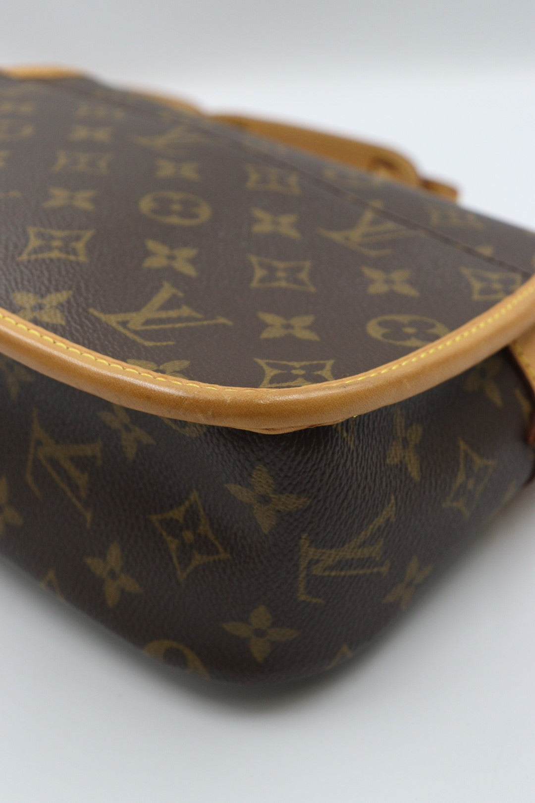 Louis Vuitton   老花法棍郵差包 / Rank SA