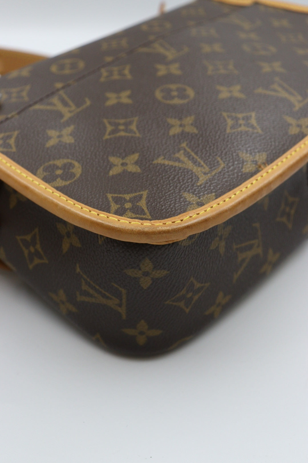 Louis Vuitton   老花法棍郵差包 / Rank SA