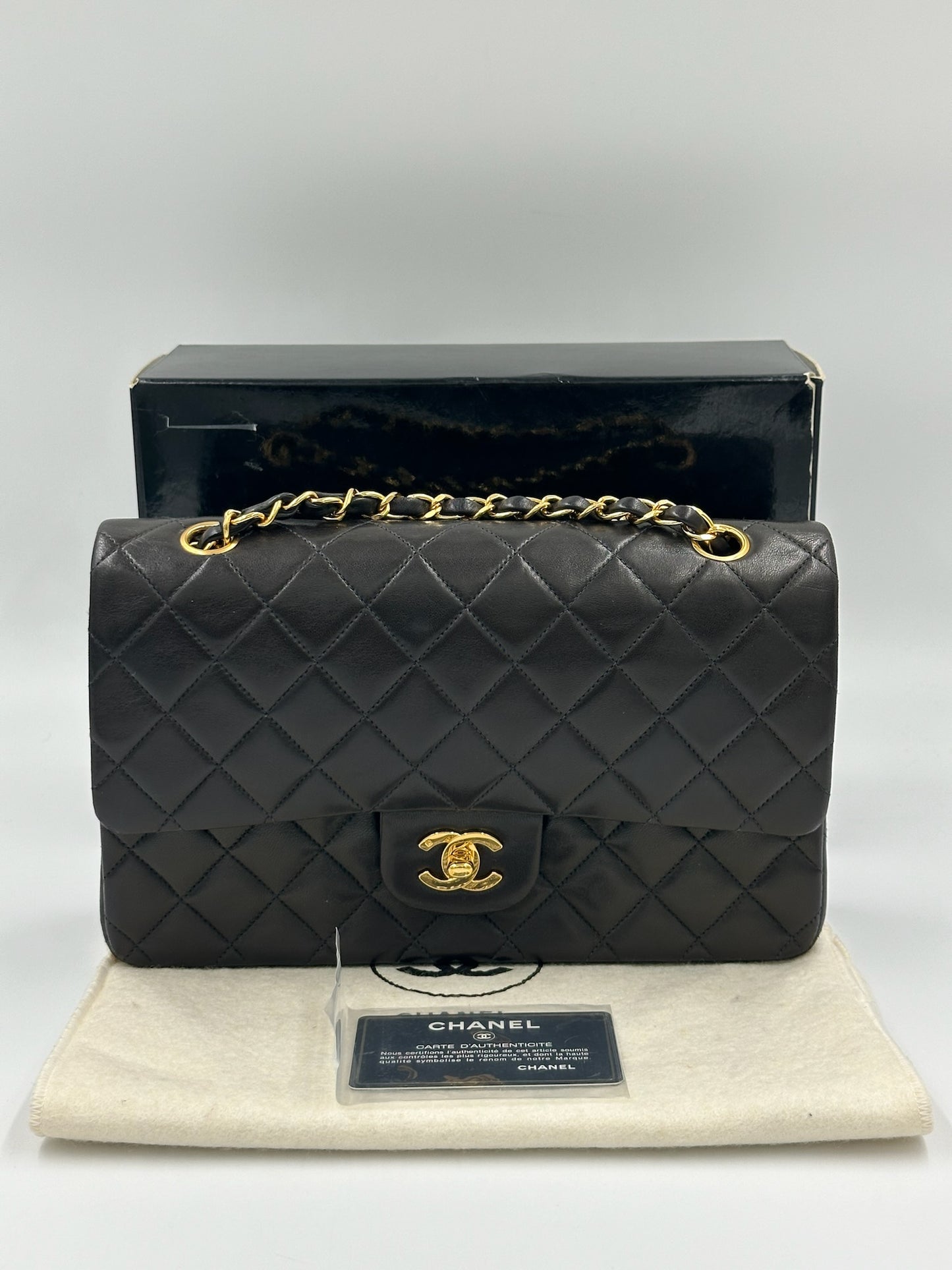 Chanel Classic Flap 25cm / Rank SA