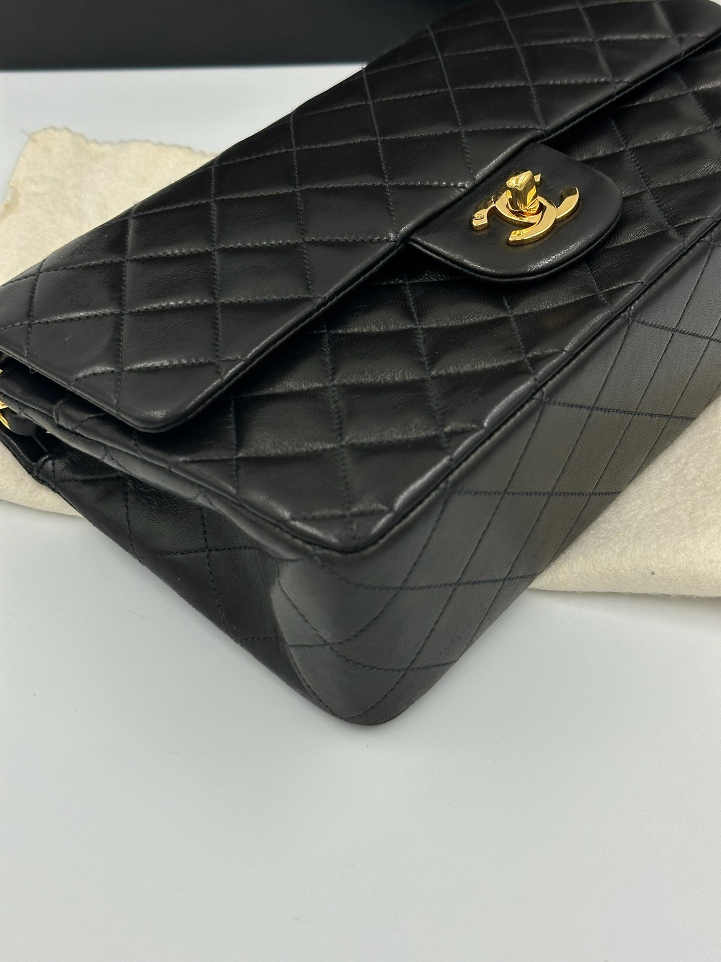 Chanel Classic Flap 25cm / Rank SA