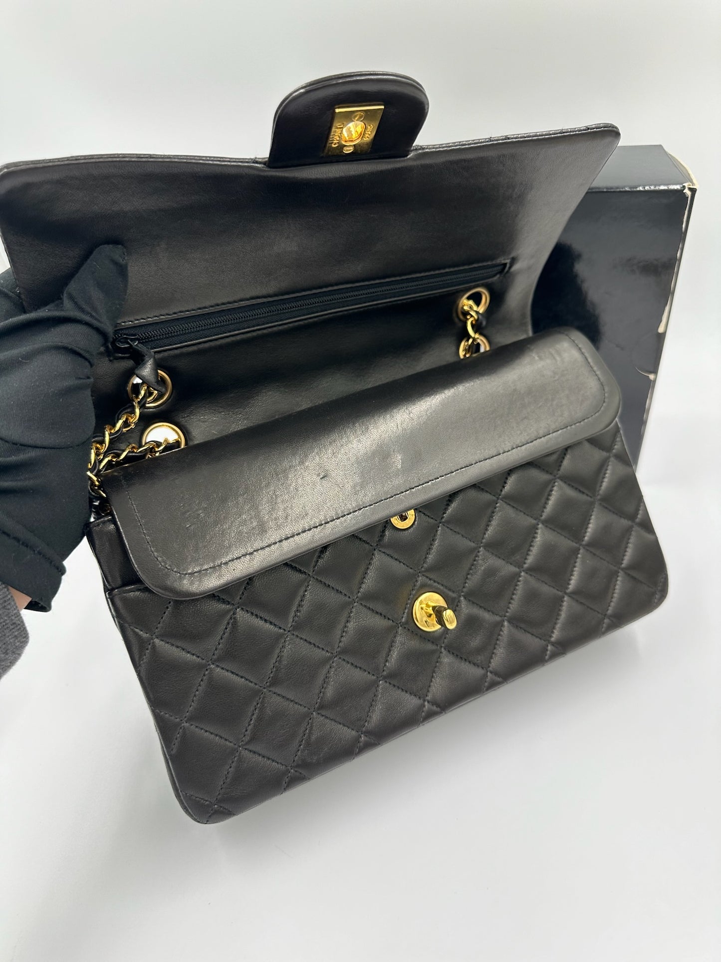 Chanel Classic Flap 25cm / Rank SA