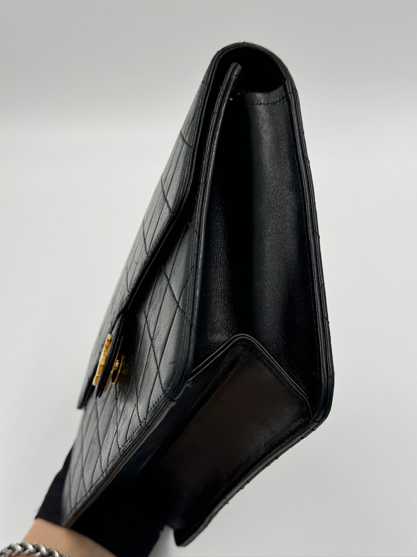 Chanel 22cm vintage 信封包 black 黑色 / Rank AB 24072002