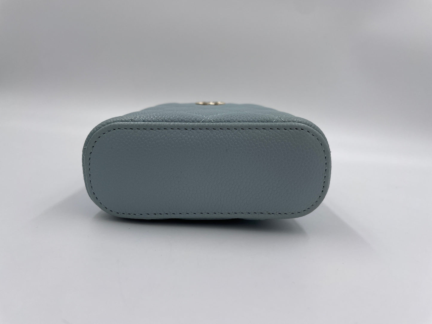 Chanel Baby Blue Case 鏈條包 / Rank SA