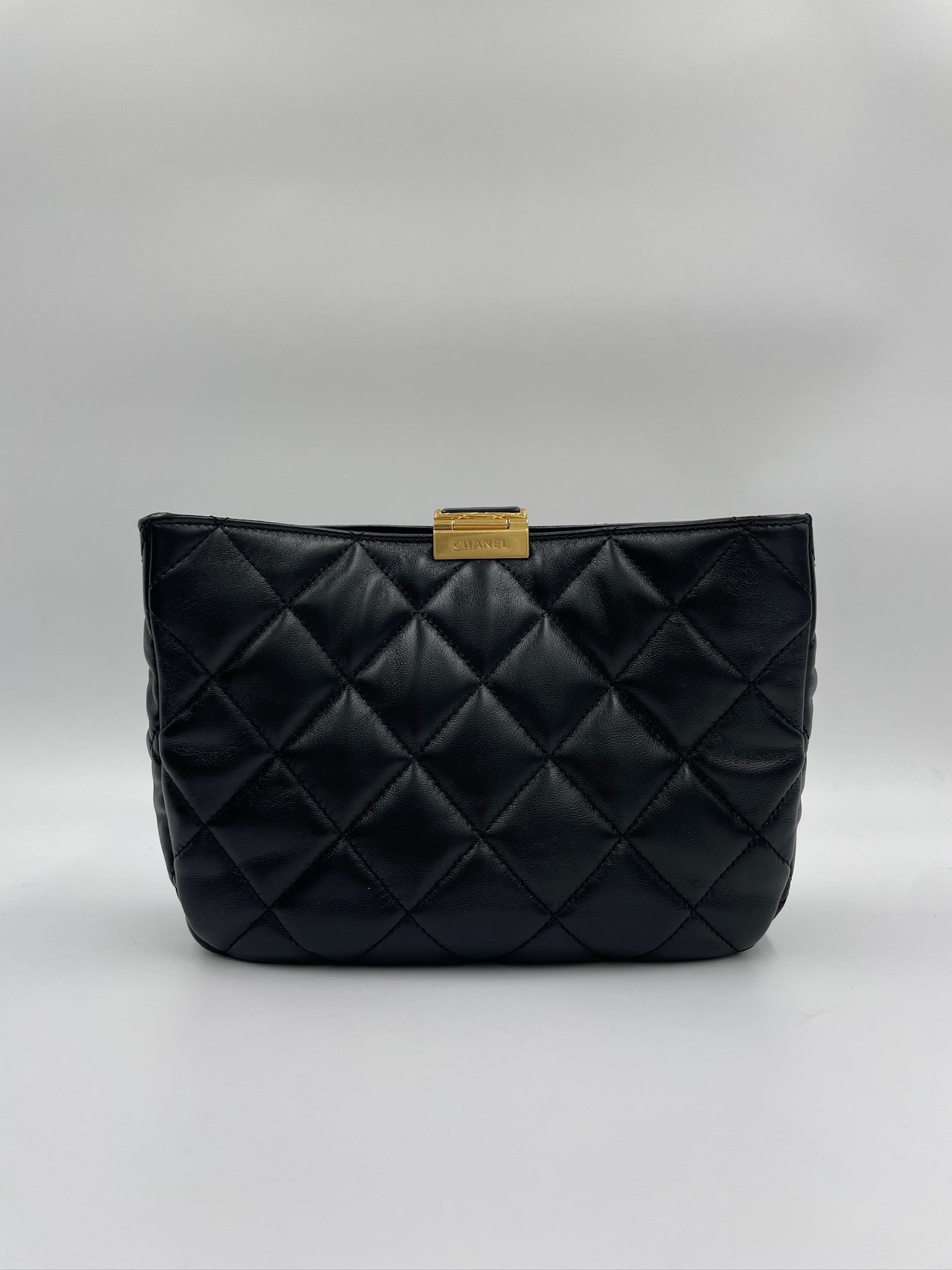 Chanel MINI TOTE / Rank S