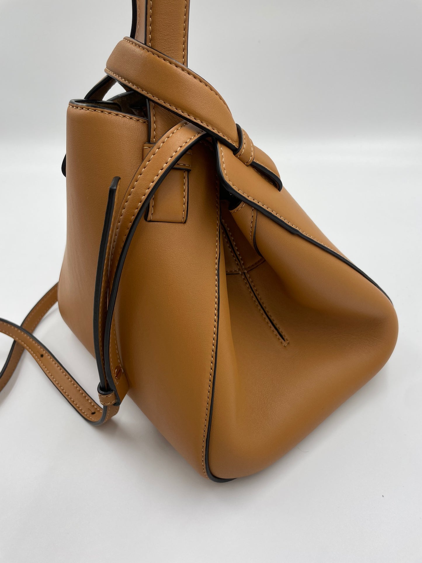 Loewe Hammock Nuggt 棕色 / Rank SA