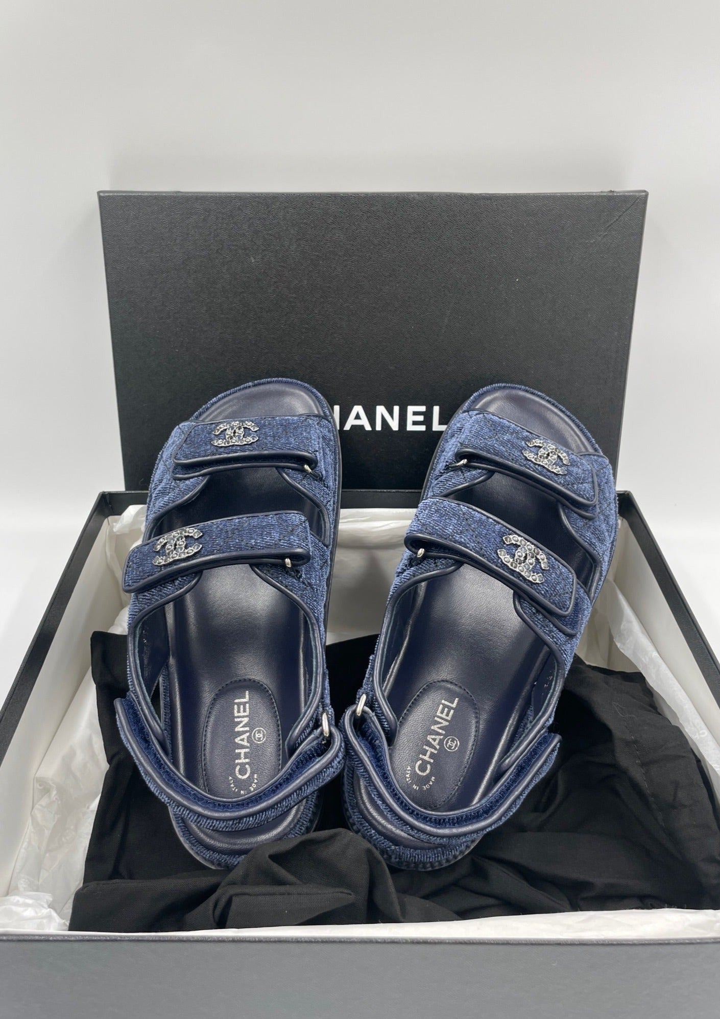 Chanel 牛仔魔鬼氈涼鞋
