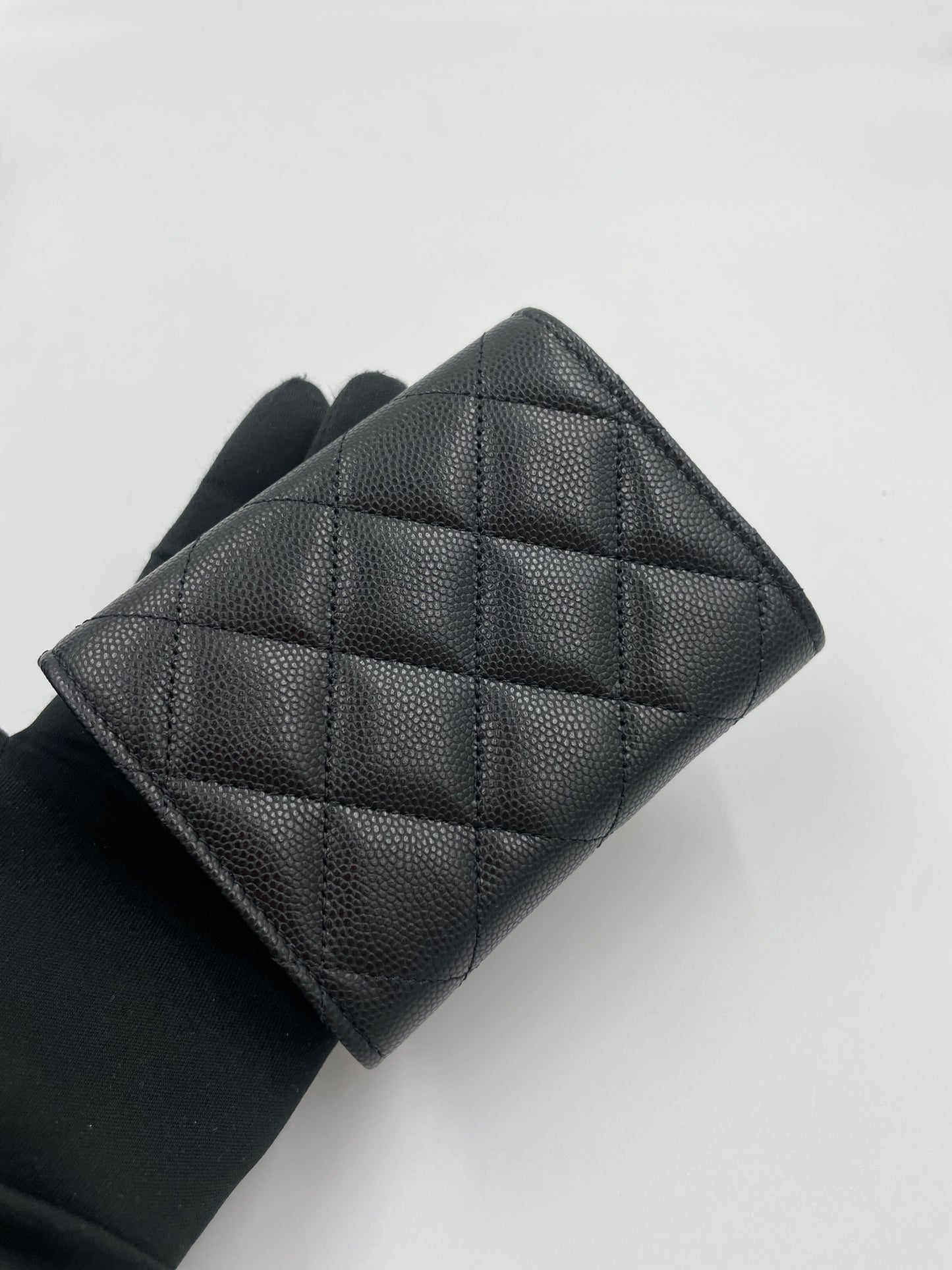 Chanel 23P 黑色鏤空LOGO卡包/NEW