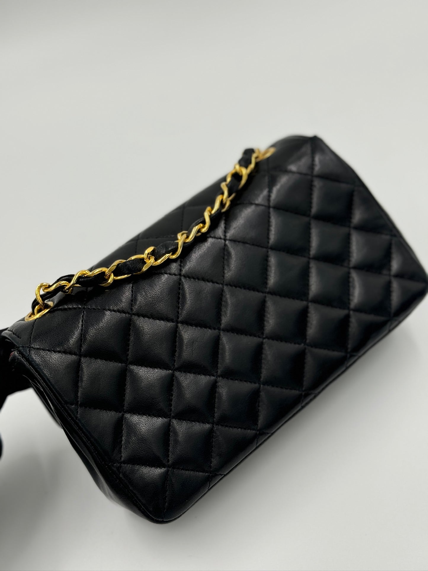 Chanel Vintage Mini CF 20cm Black 黑 / Rank A  24072308