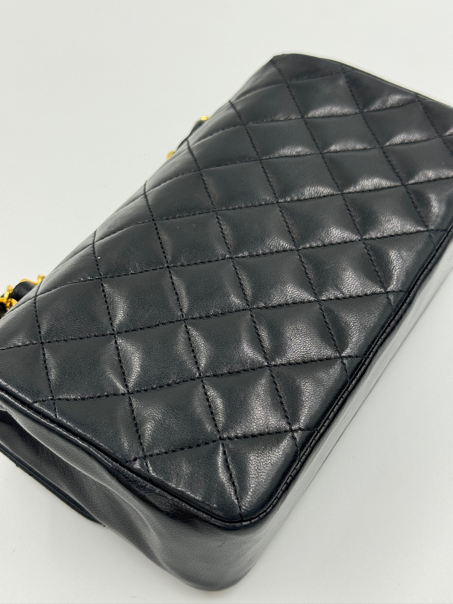 Chanel Vintage Mini CF 20cm Black 黑 / Rank A  24072308