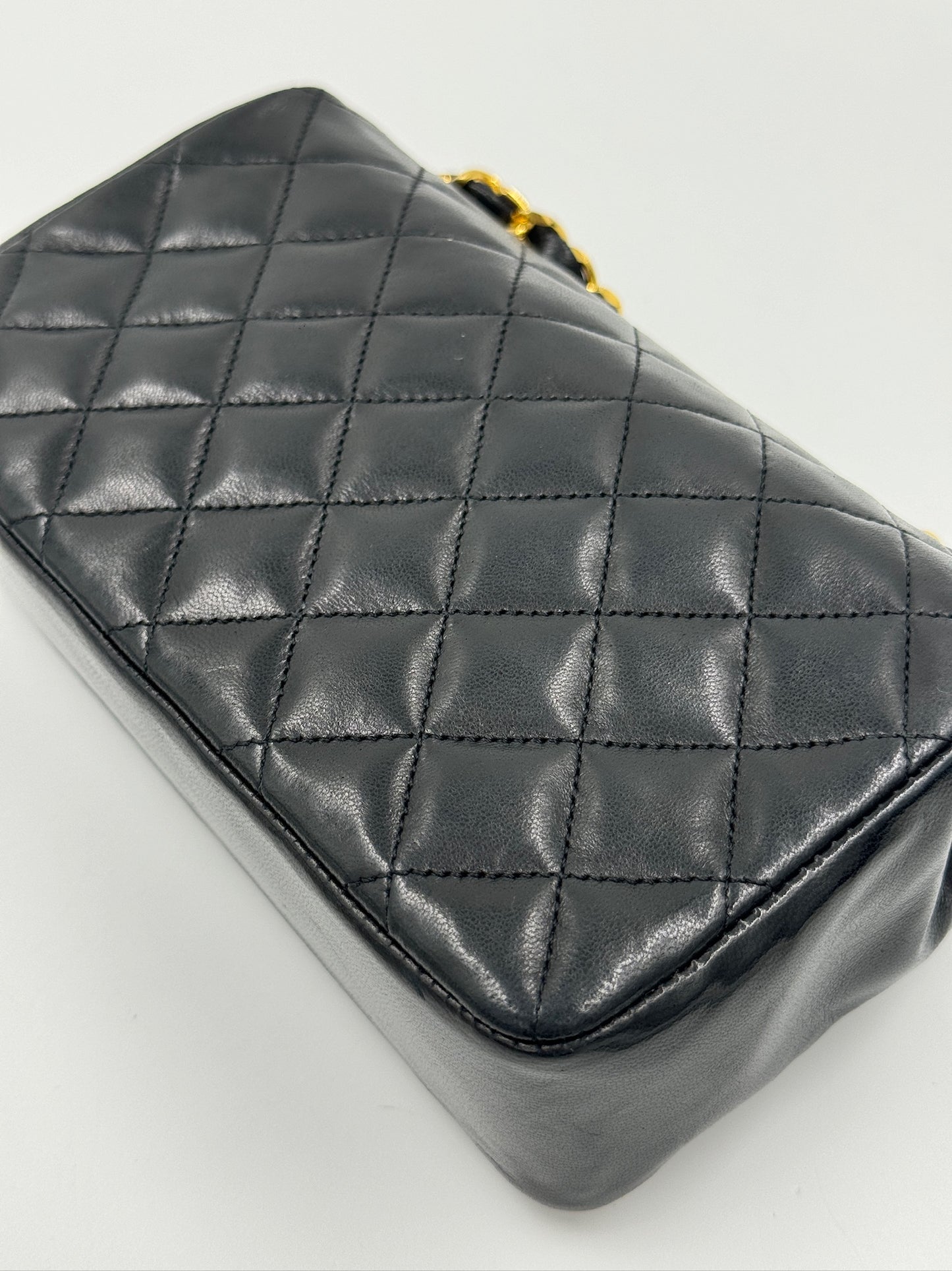 Chanel Vintage Mini CF 20cm Black 黑 / Rank A  24072308