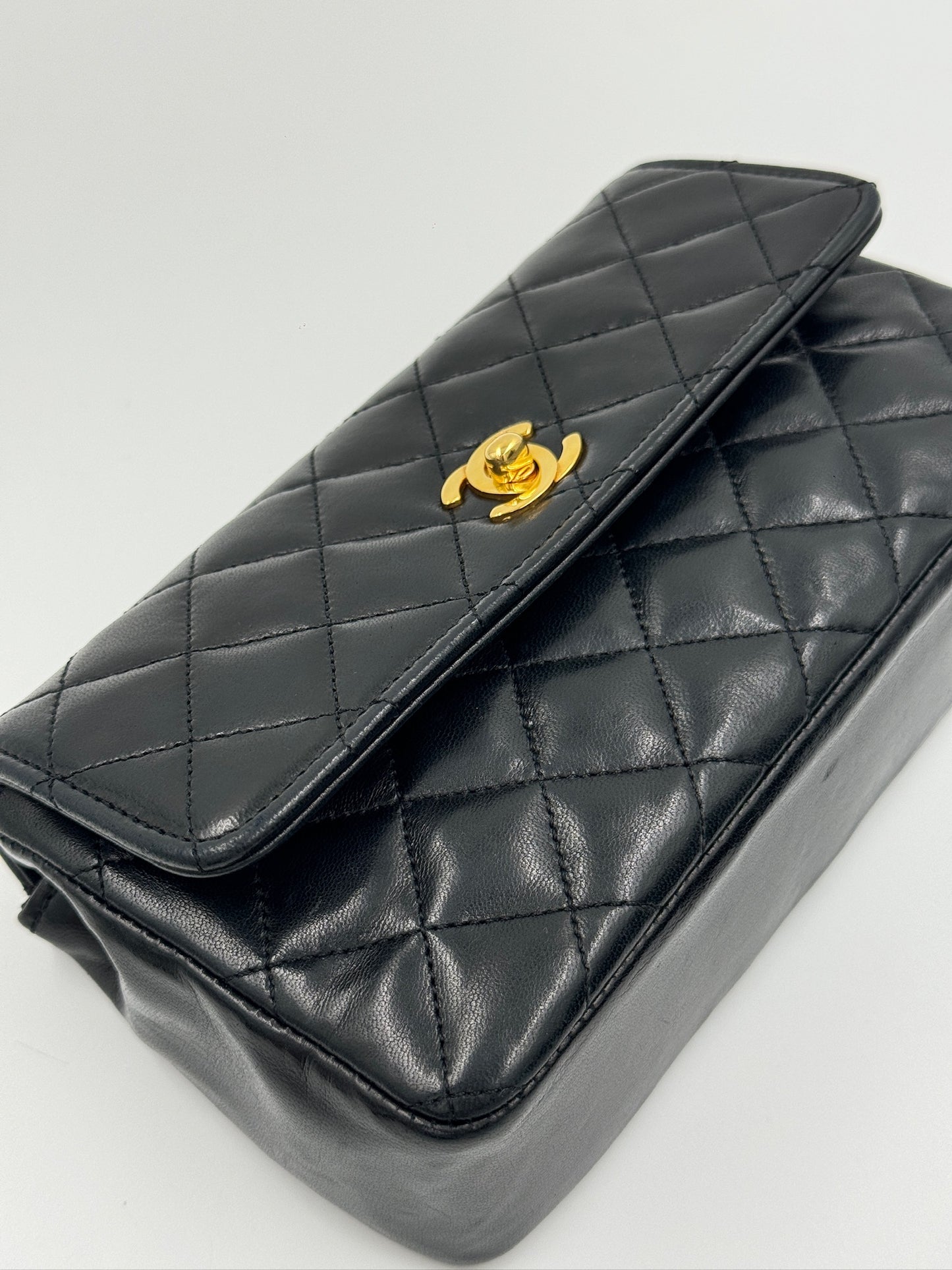 Chanel Vintage Mini CF 20cm Black 黑 / Rank A  24072308