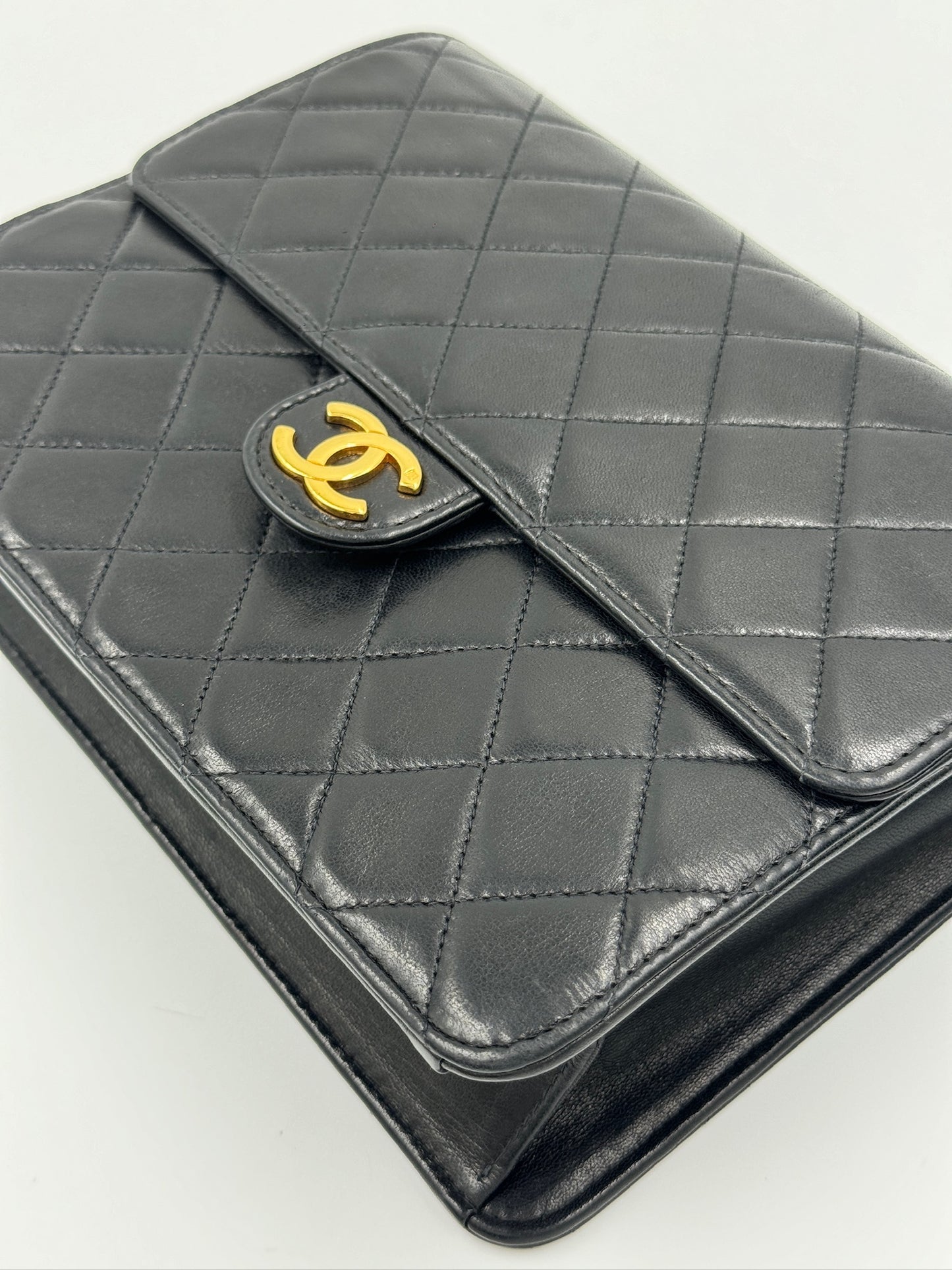 Chanel 22cm vintage 信封包 black 黑色 / Rank AB 24072310
