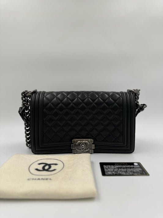 Chanel  leboy 25 小牛皮 黑銀 / Rank A 24072318