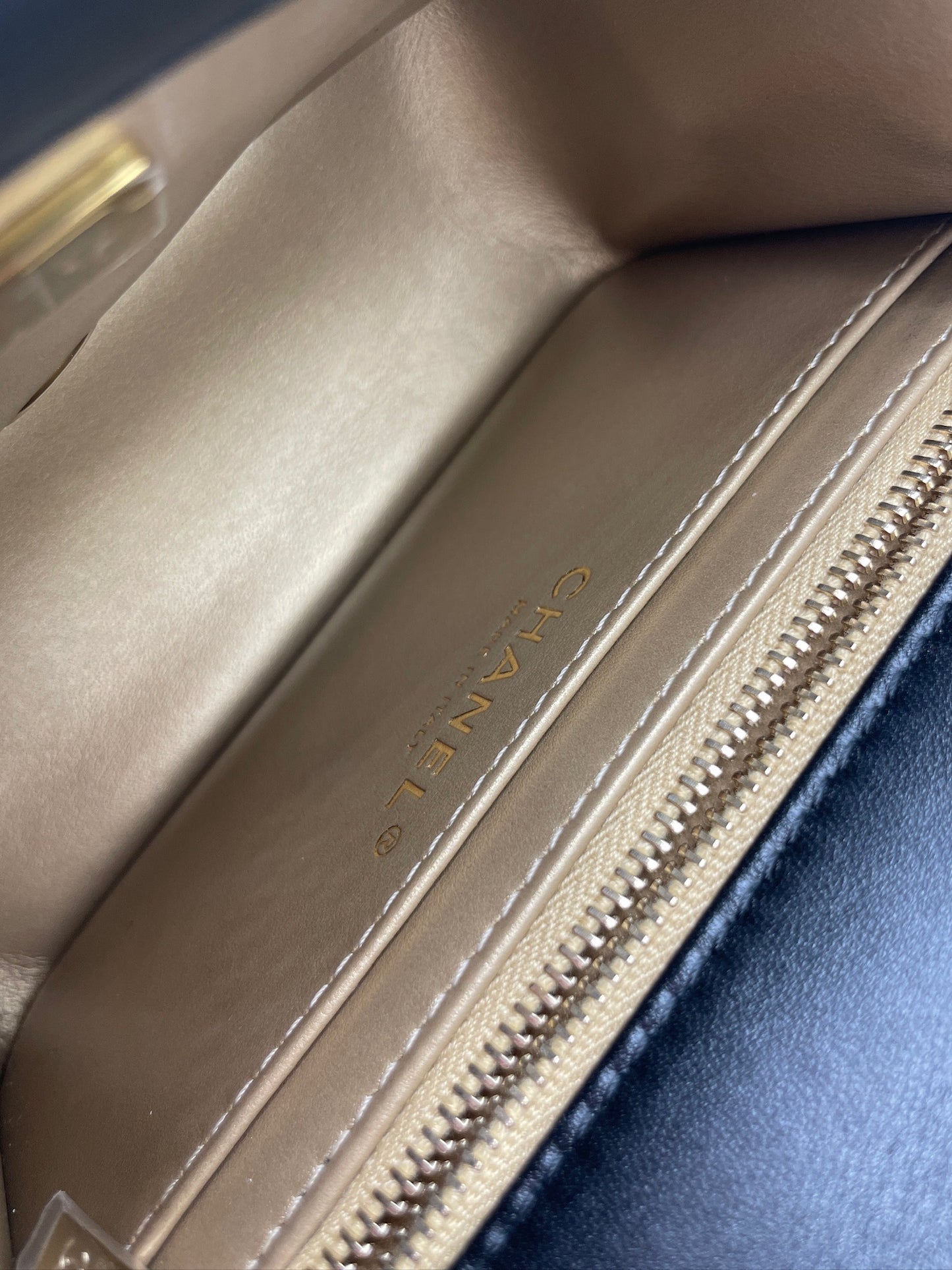 Chanel Coco Mini 足球季節款 / Rank S