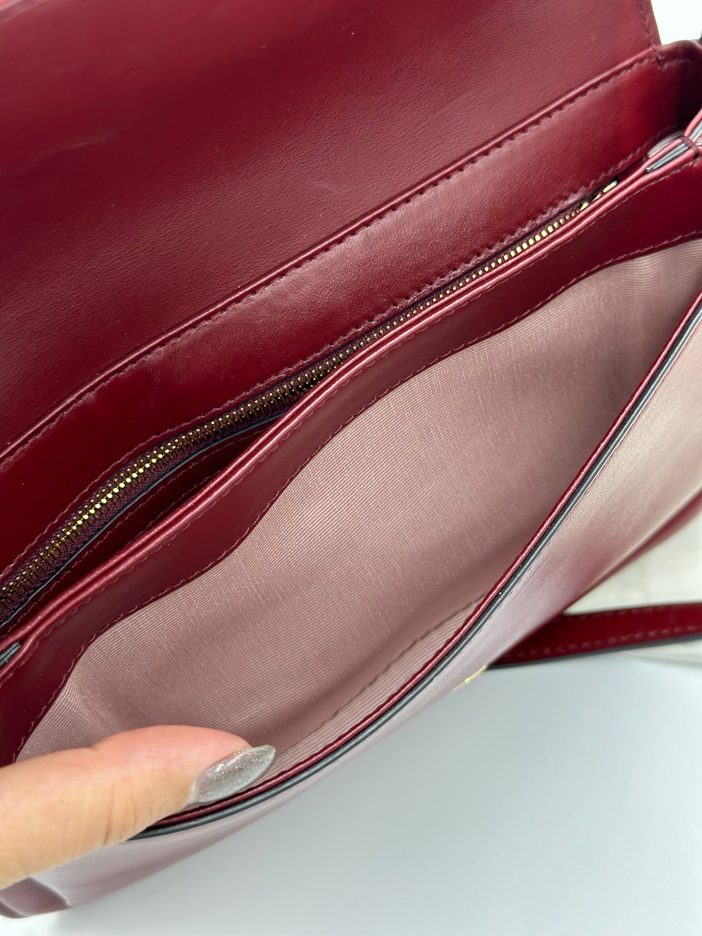 Gucci GG Shoulder Bag復古斜跨包 / Rank B S240411003