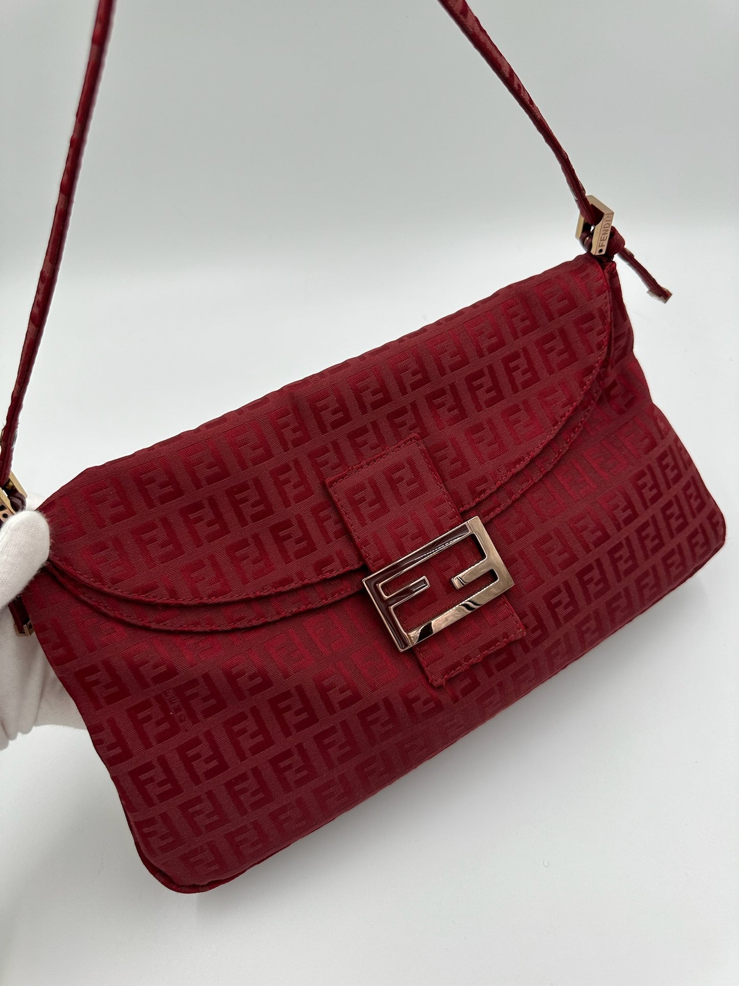 Fendi 大法棍 紅色 Bag / Rank SA S240411008
