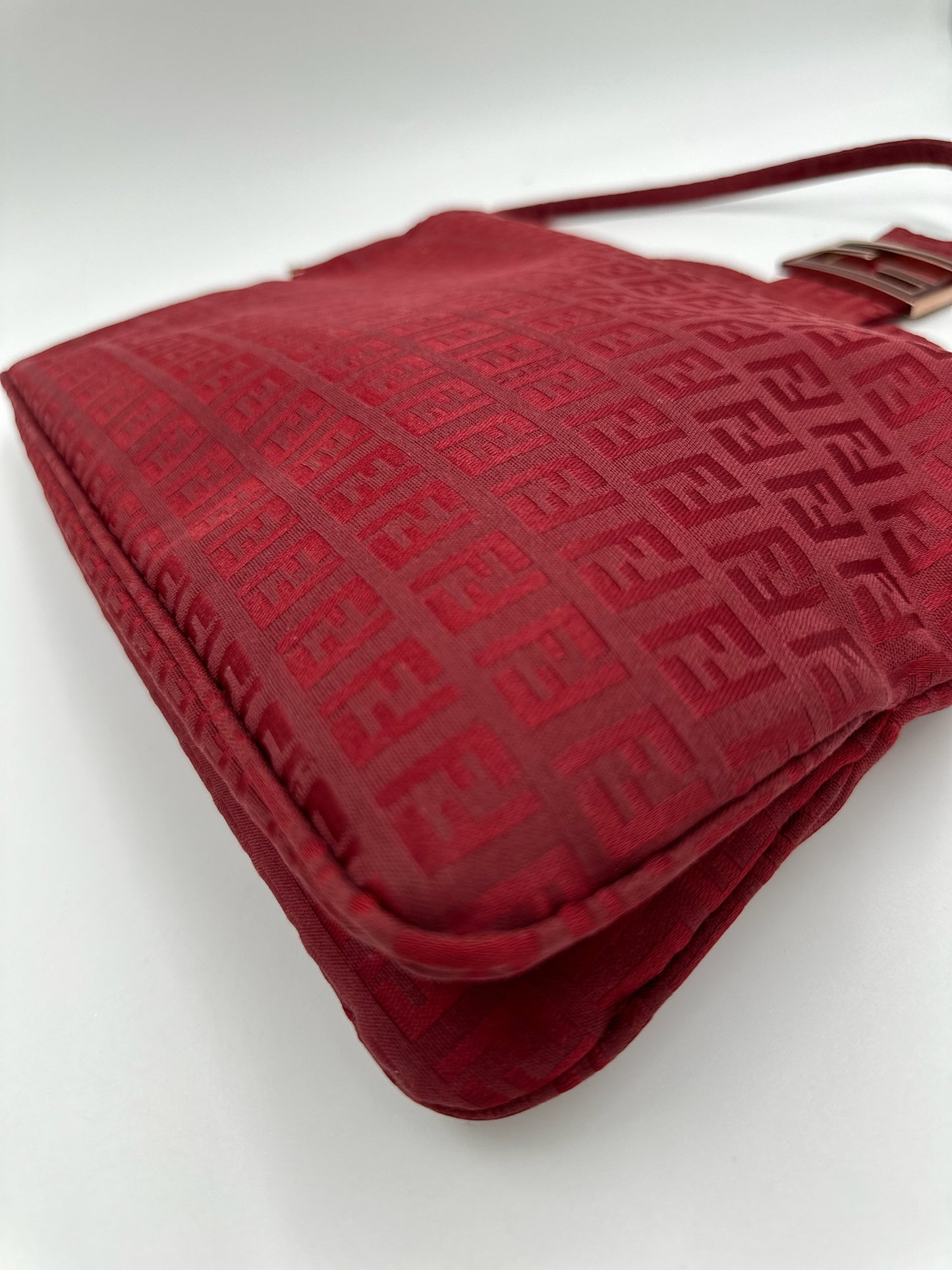 Fendi 大法棍 紅色 Bag / Rank SA S240411008