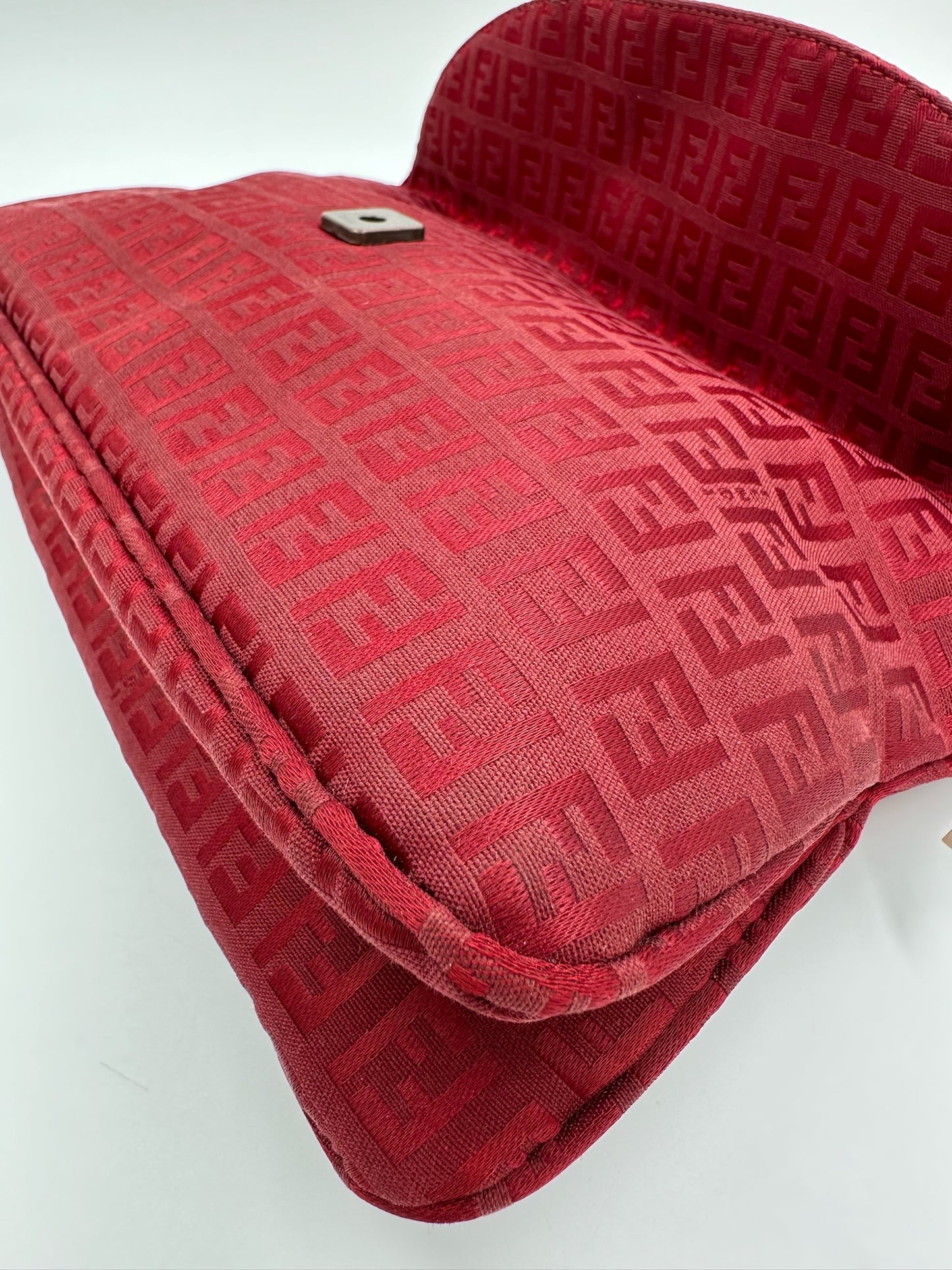 Fendi 大法棍 紅色 Bag / Rank SA S240411008