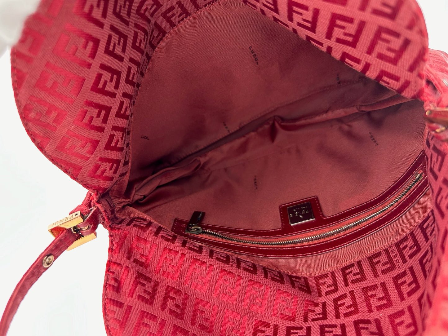 Fendi 大法棍 紅色 Bag / Rank SA S240411008