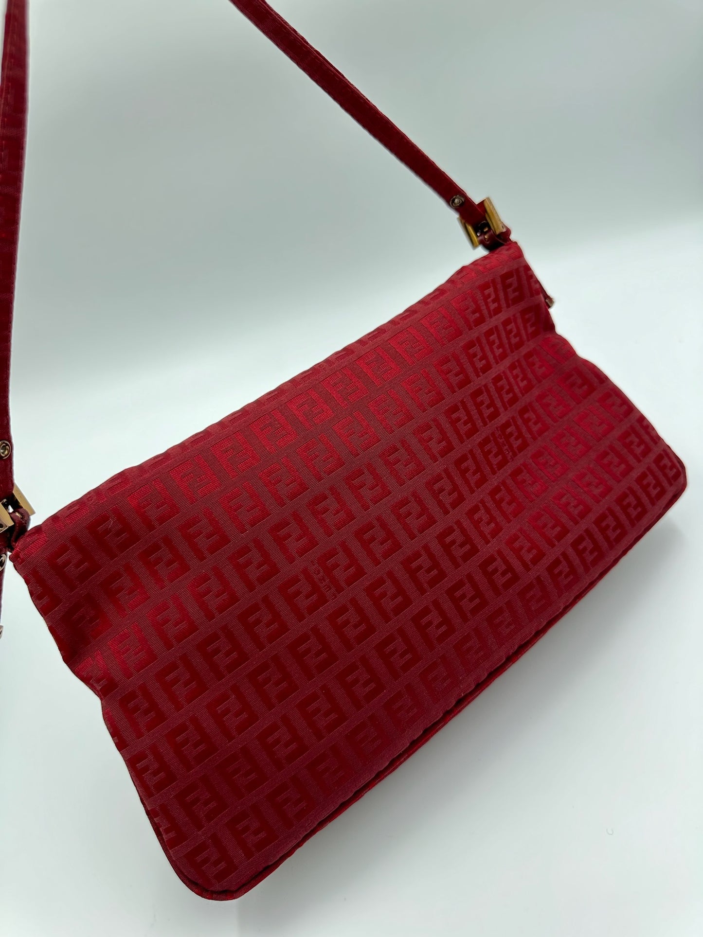 Fendi 大法棍 紅色 Bag / Rank SA S240411008