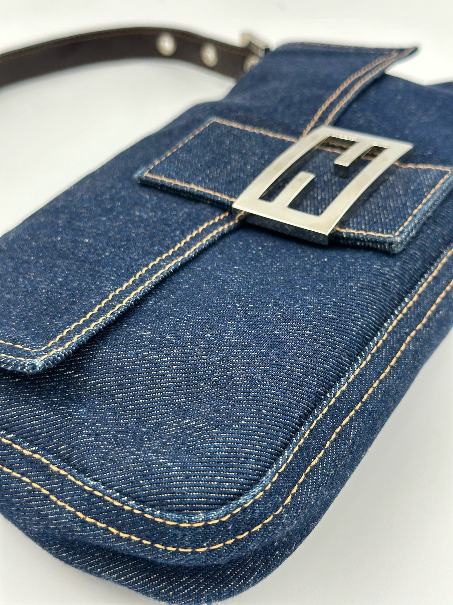 Fendi Denim 牛仔法棍 / Rank A S240411009