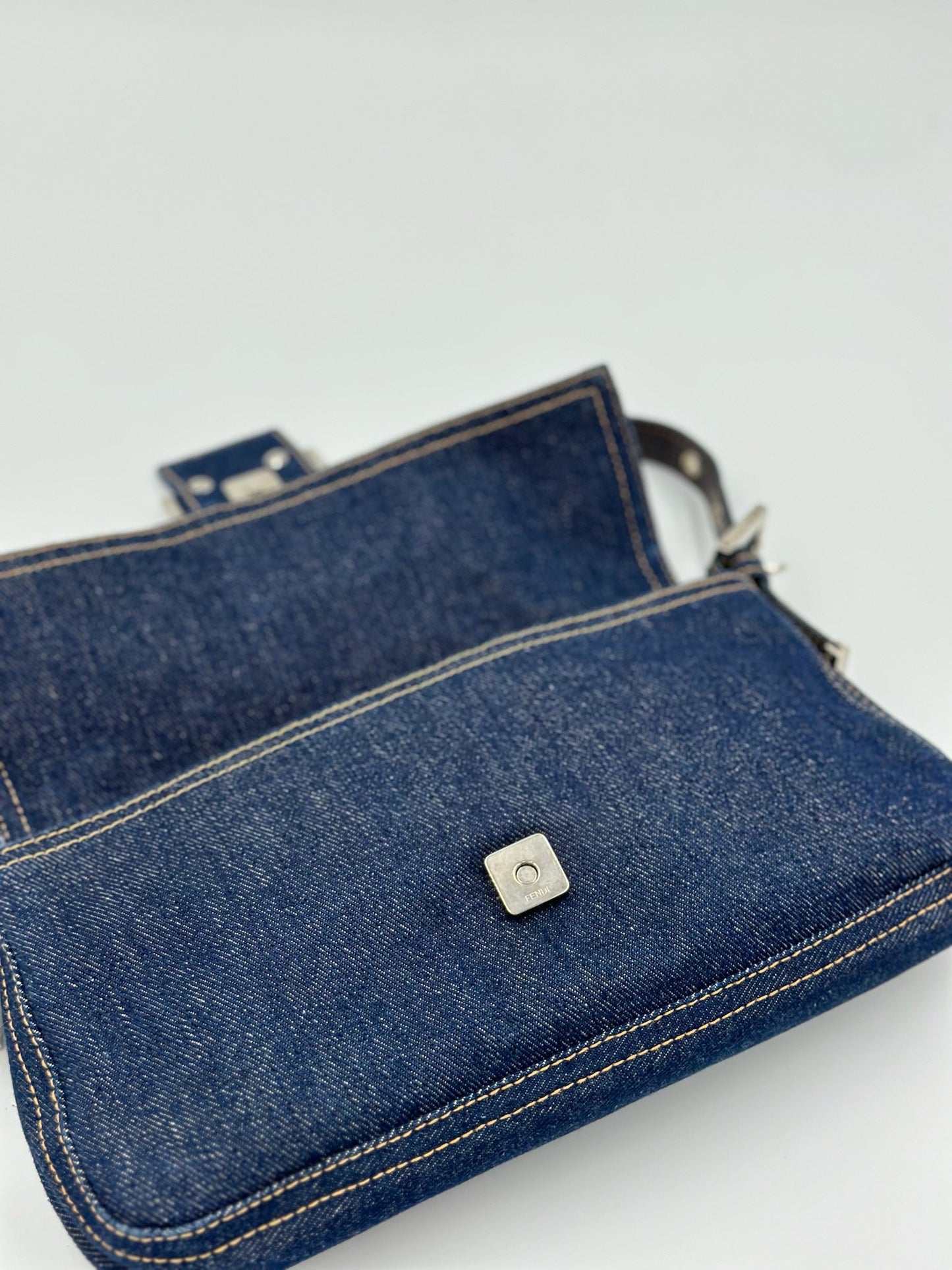 Fendi Denim 牛仔法棍 / Rank A S240411009