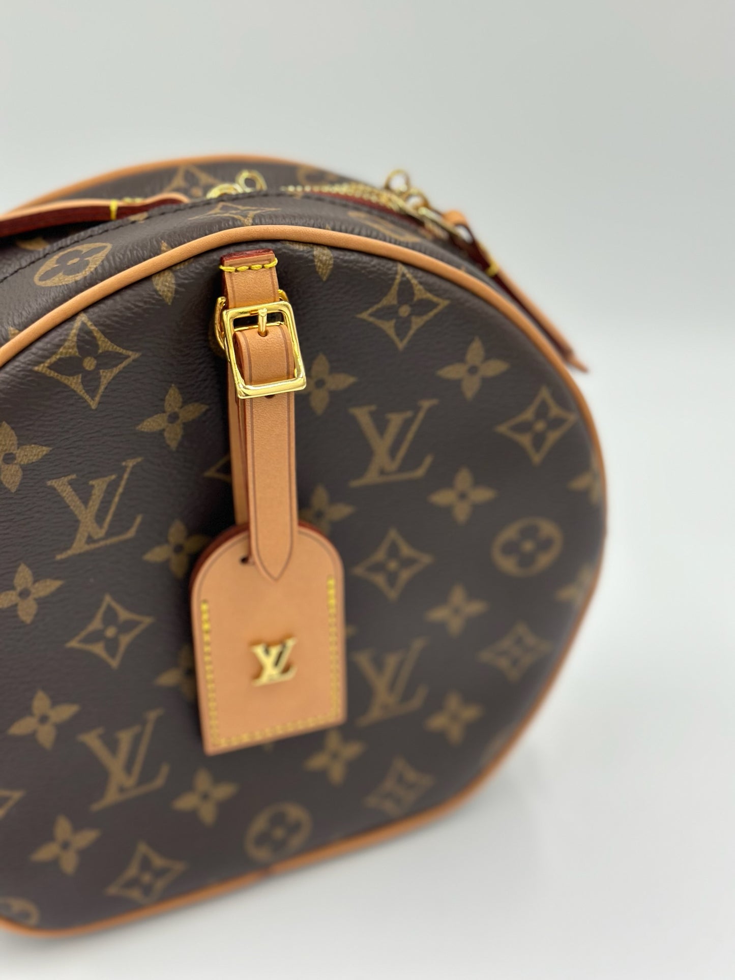 Louis Vuitton LV 圓餅包 M43514  / Rank NS 24072008