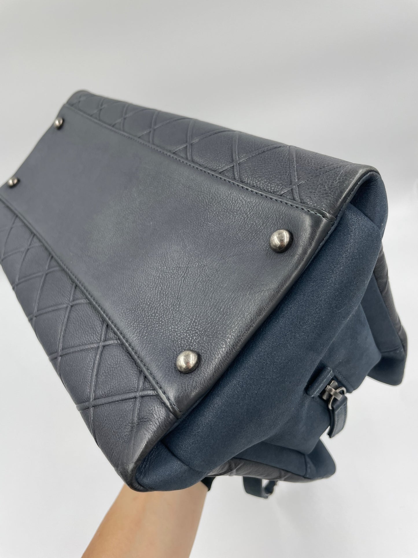 Chanel 牛皮黑銀托特包/Rank SA