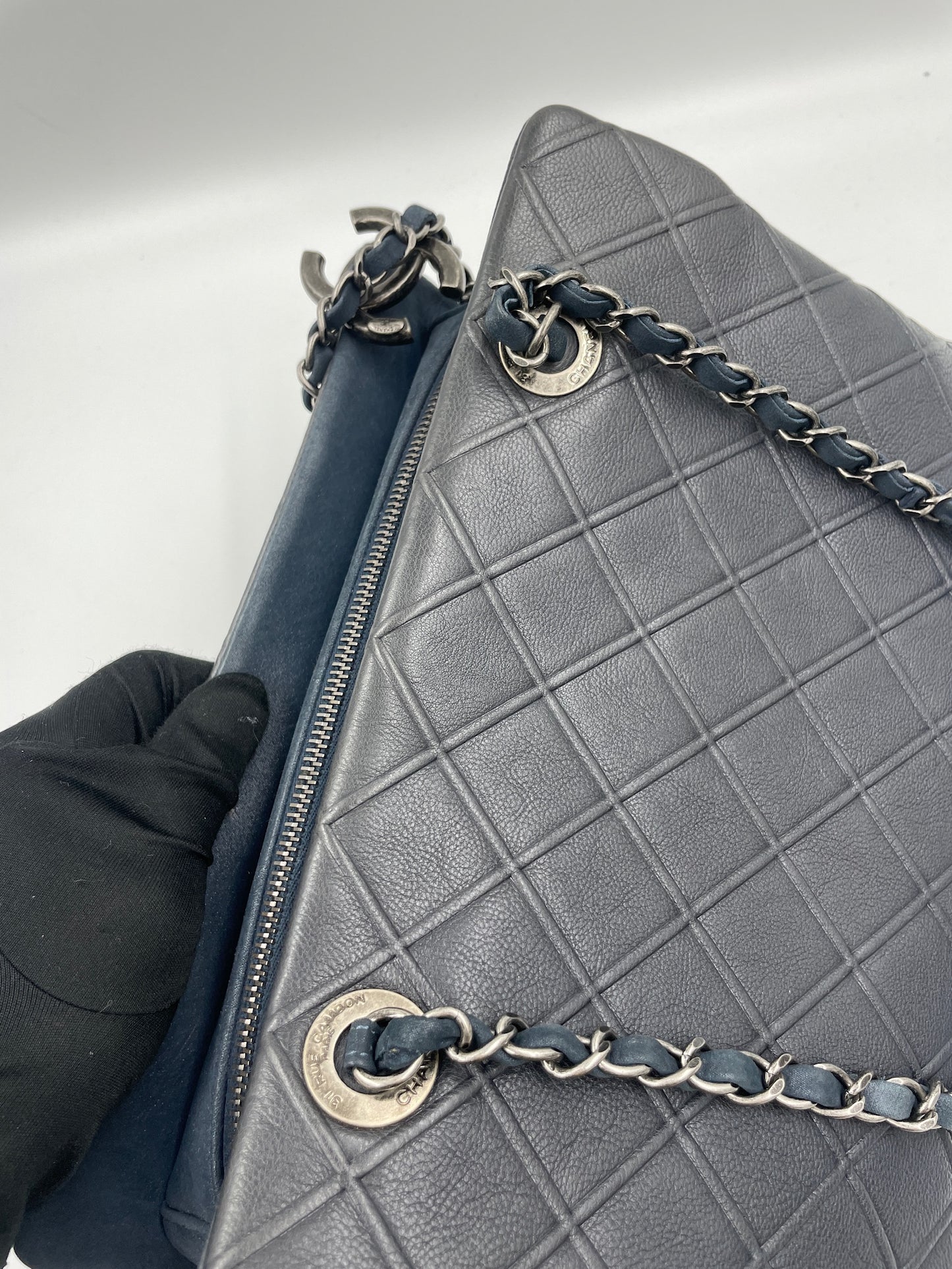 Chanel 牛皮黑銀托特包/Rank SA