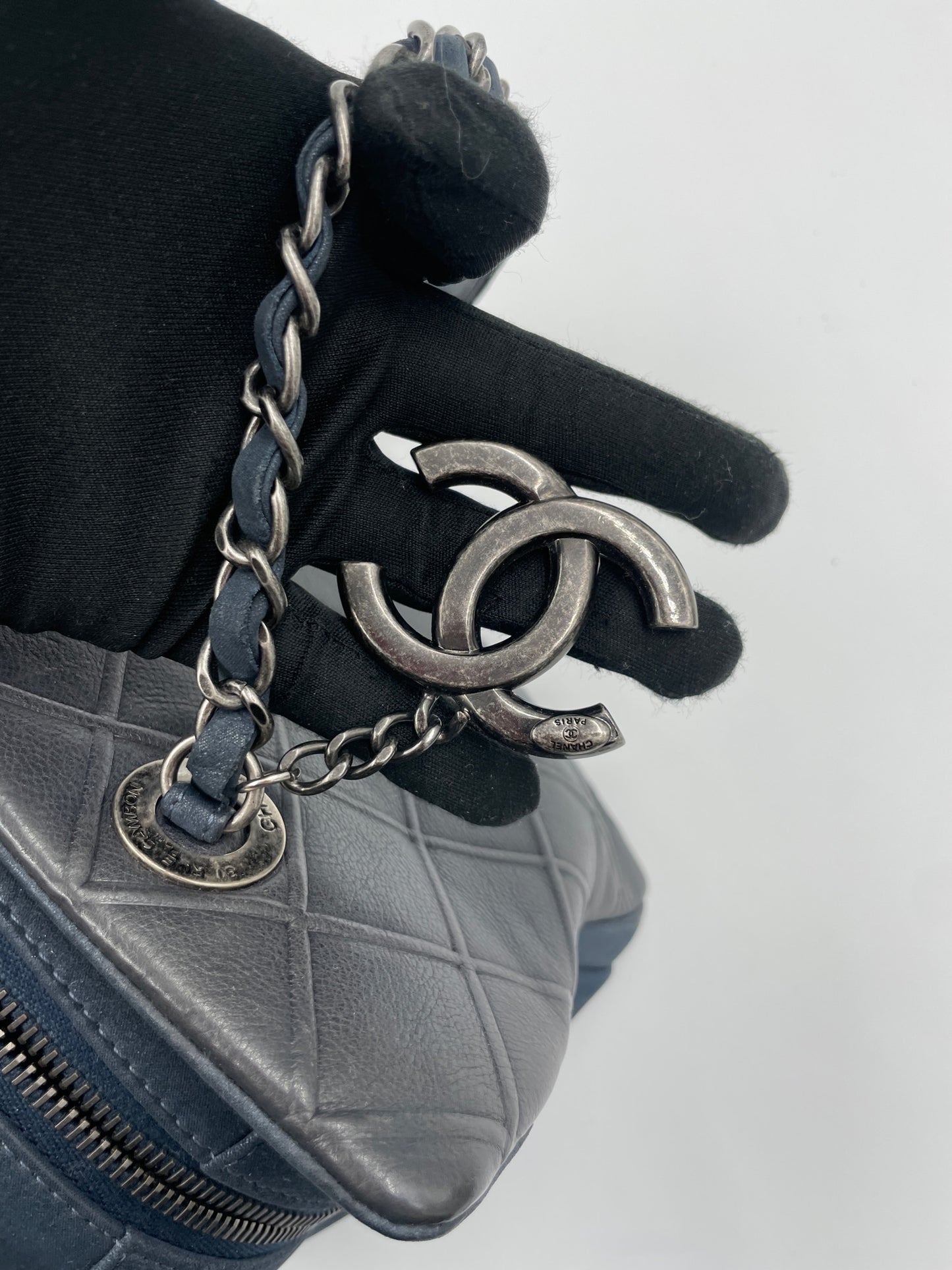 Chanel 牛皮黑銀托特包/Rank SA