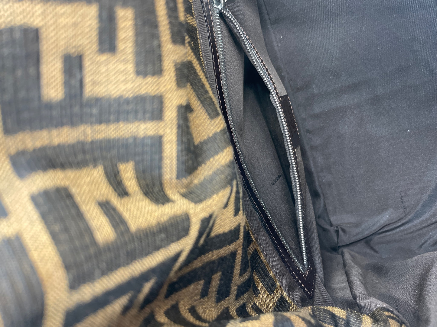 Fendi 大法棍 / Rank SA