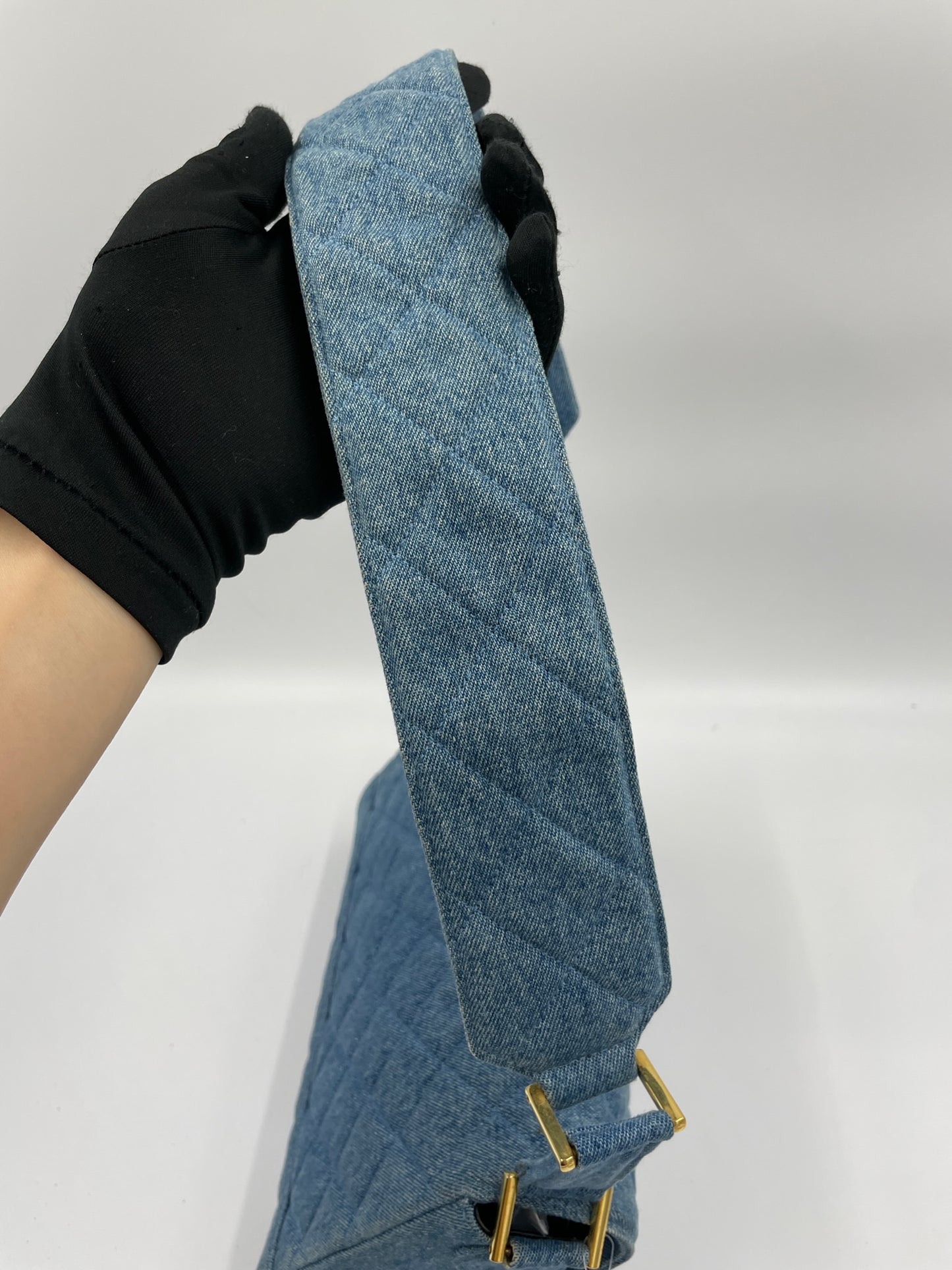 Chanel 牛仔單肩包 / Rank SA