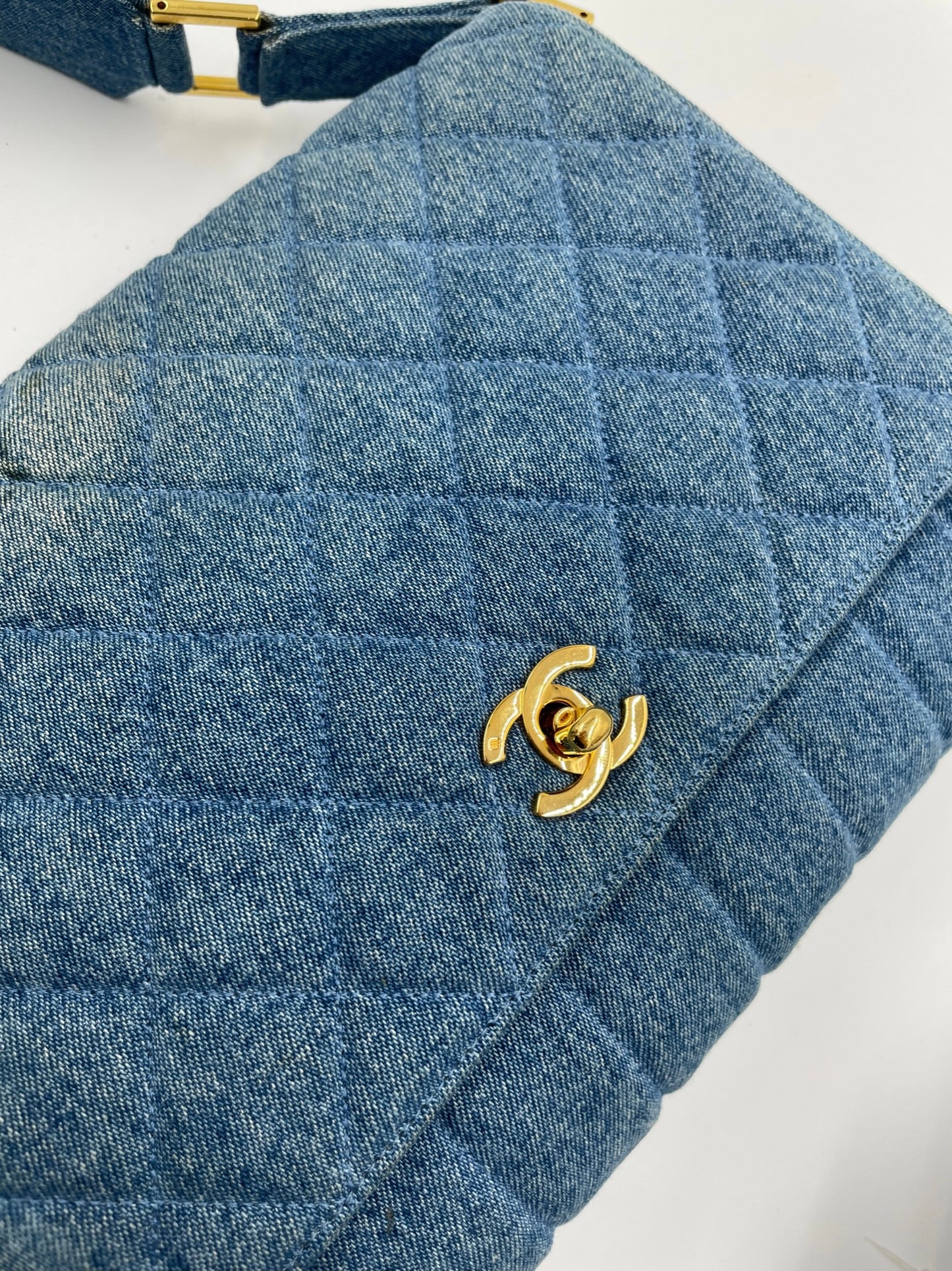 Chanel 牛仔單肩包 / Rank SA