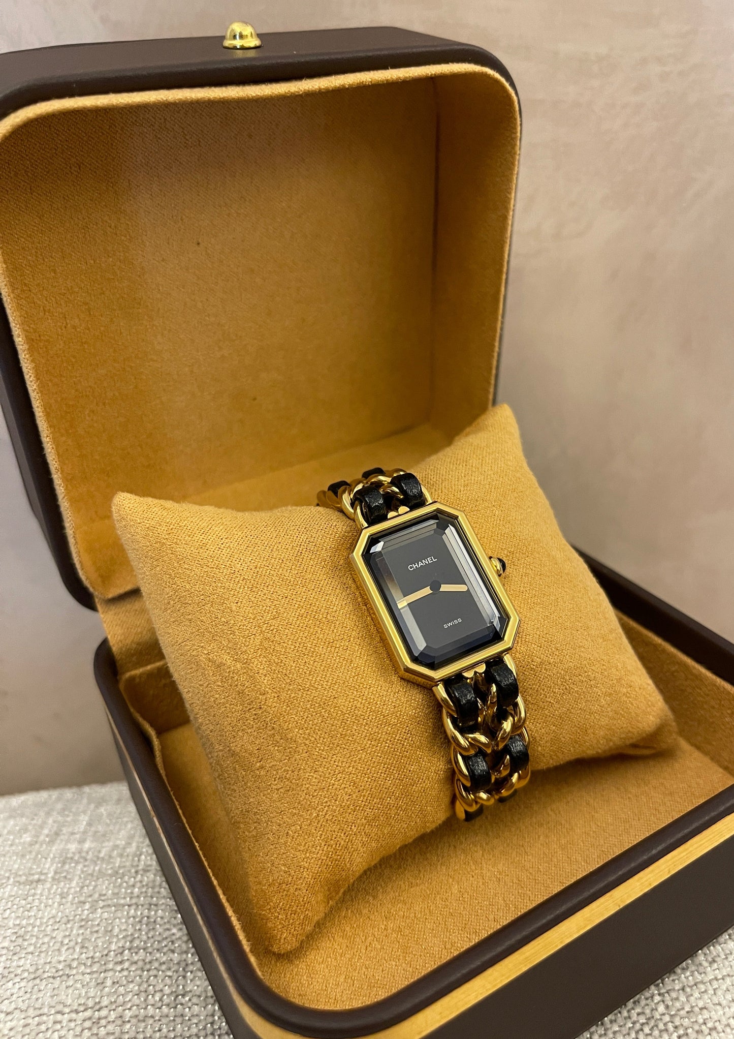 Chanel Première / Rank SA