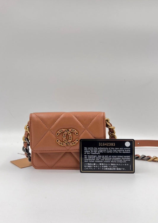 Chanel 19 Ｗoc mini 腰包 / Rank SA