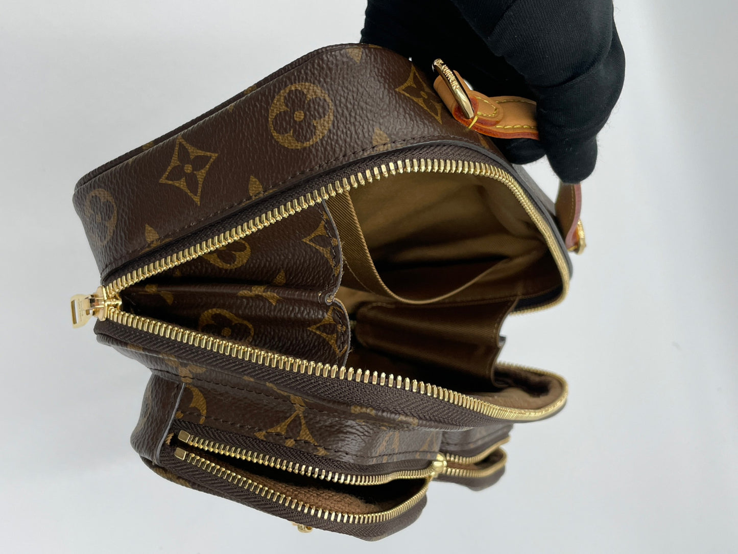 Louis Vuitton 郵差包 / Rank S
