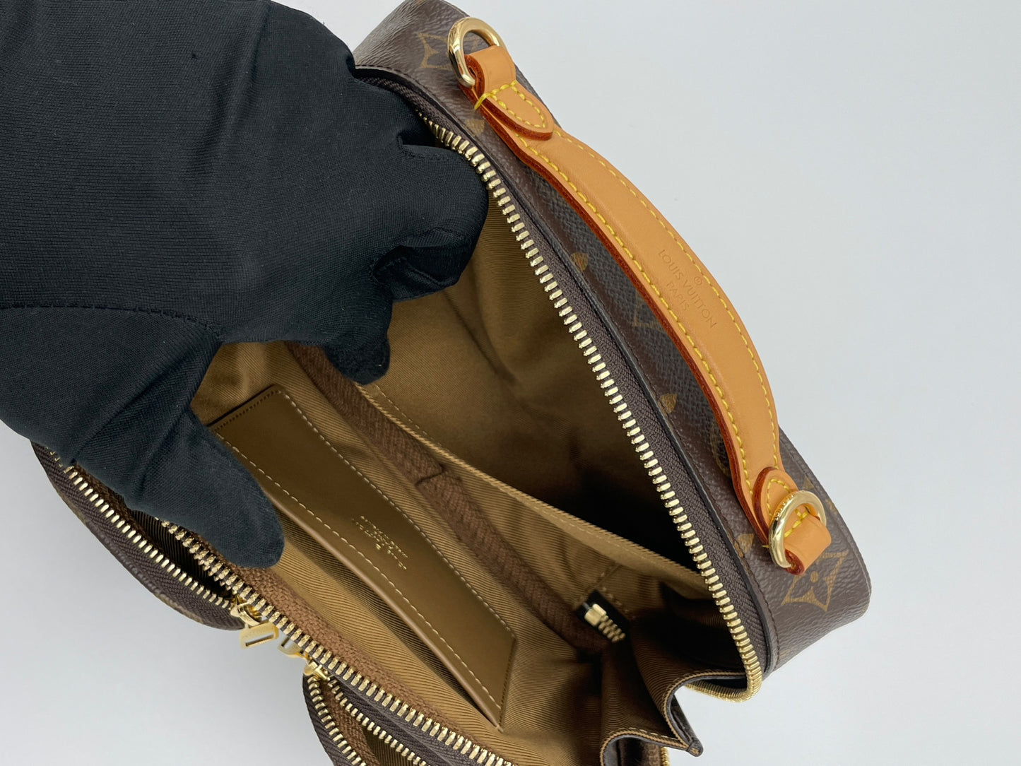 Louis Vuitton 郵差包 / Rank S