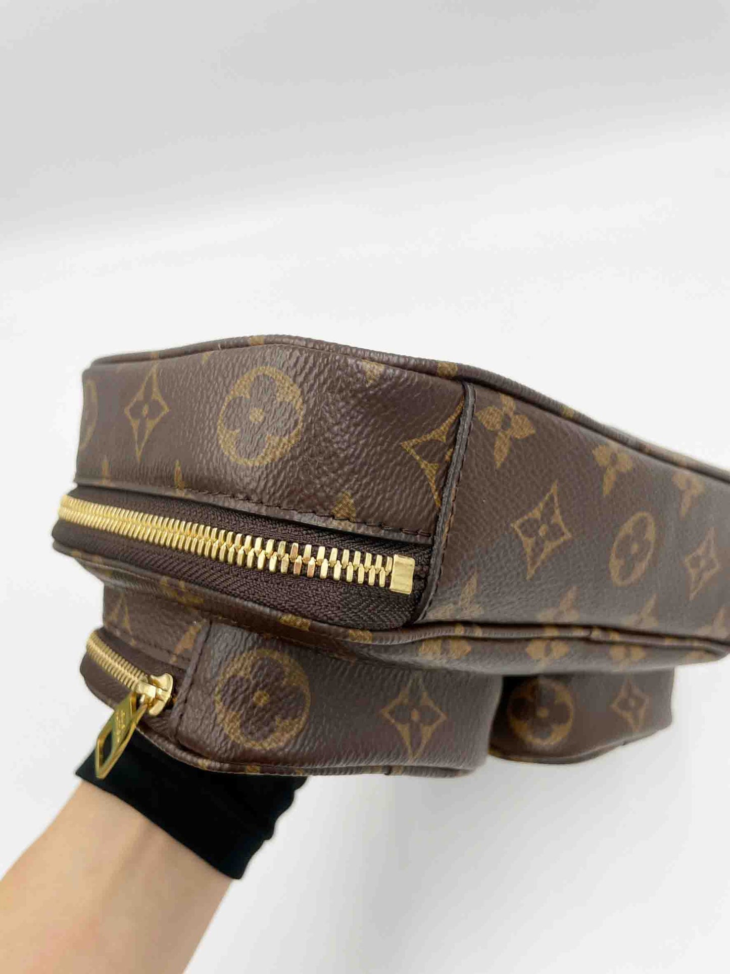 Louis Vuitton 郵差包 / Rank S