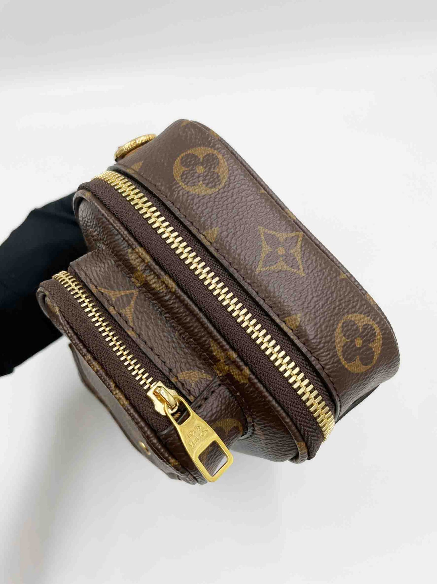 Louis Vuitton 郵差包 / Rank S