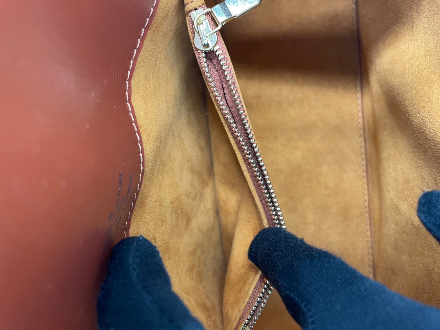 Louis Vuitton  Shoulder Bag / Rank A