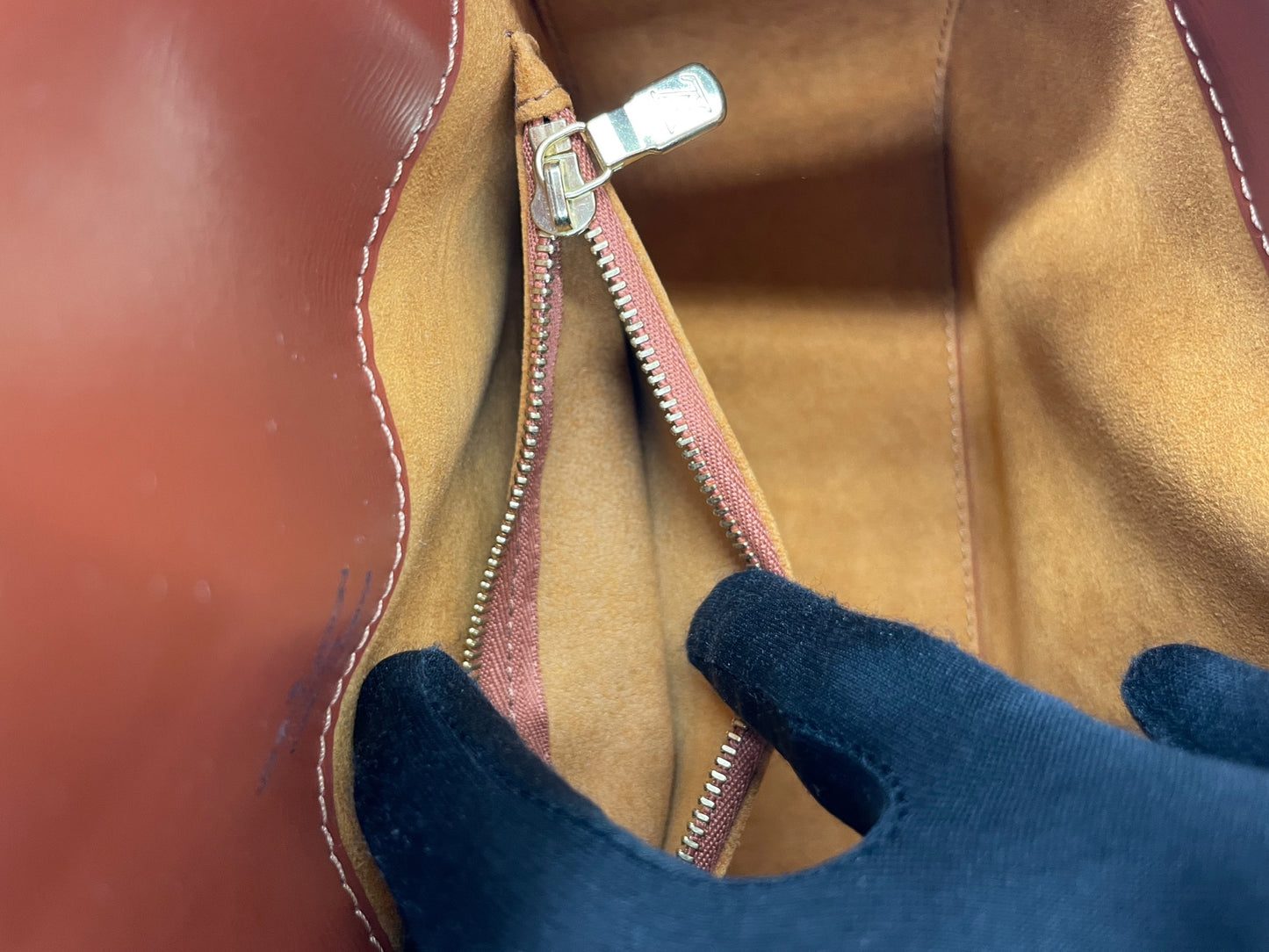 Louis Vuitton  Shoulder Bag / Rank A