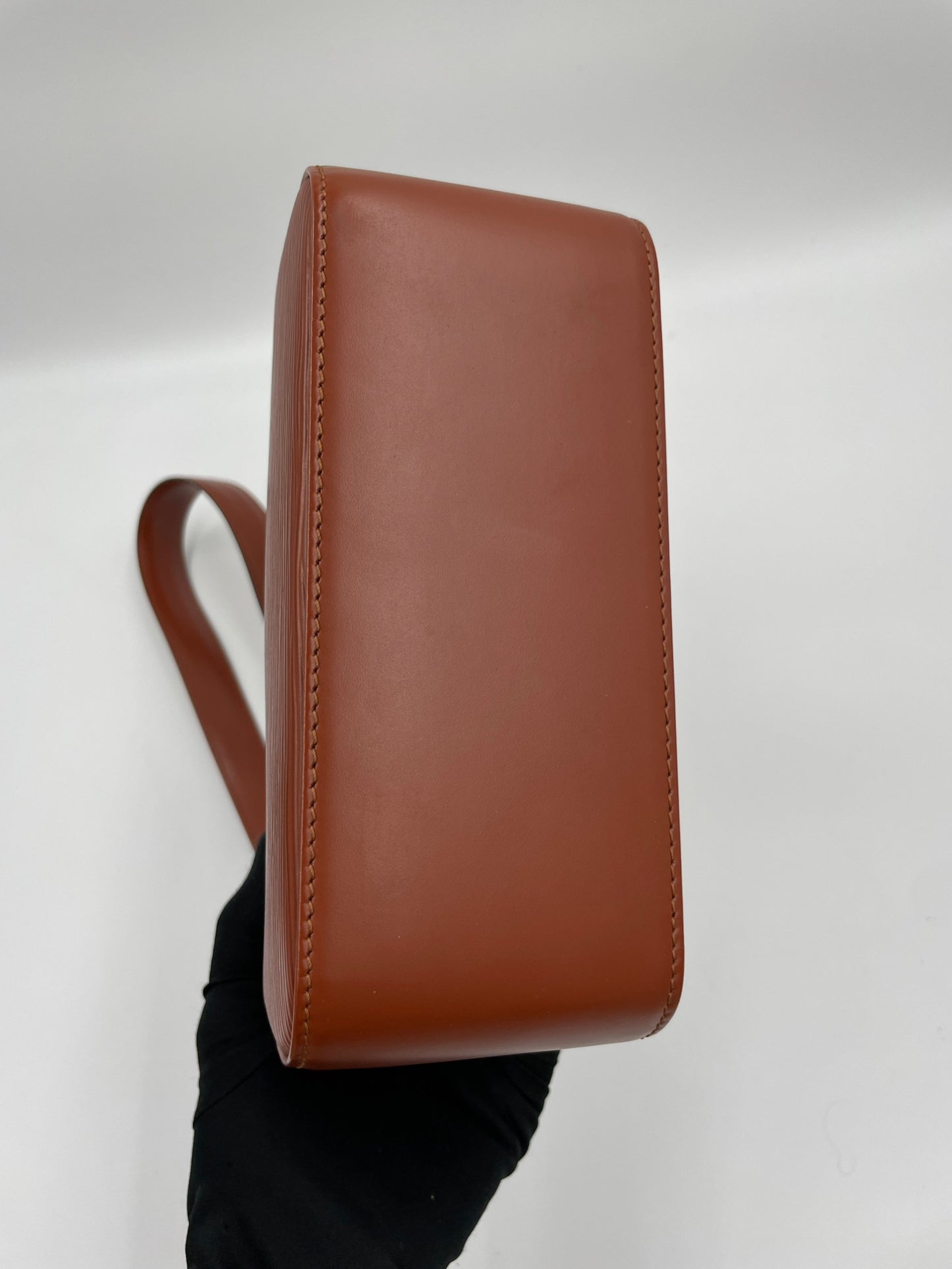 Louis Vuitton  Shoulder Bag / Rank A
